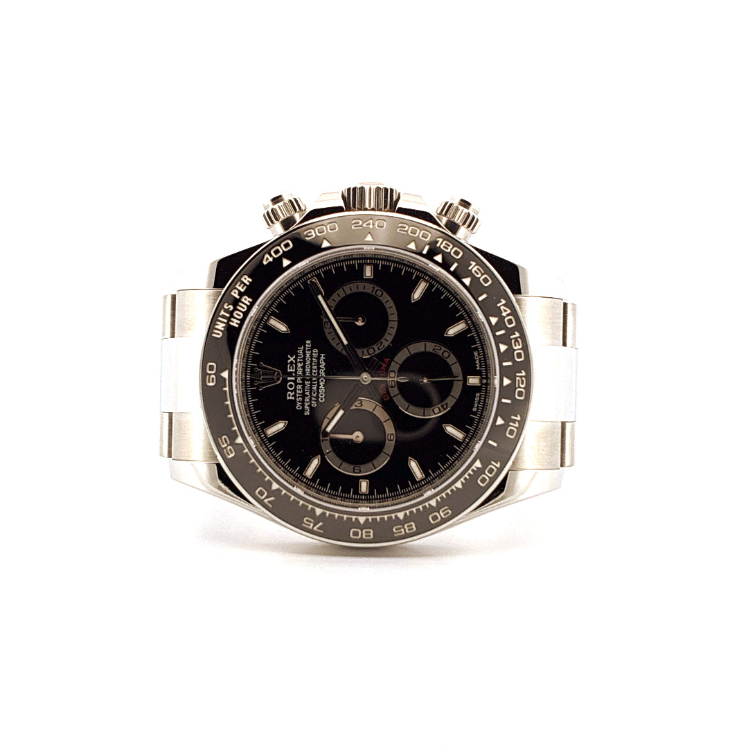 Rolex Daytona 126500LN in Edelstahl mit schwarzem Zifferblatt, Frontansicht, auf weissem Hintergrund