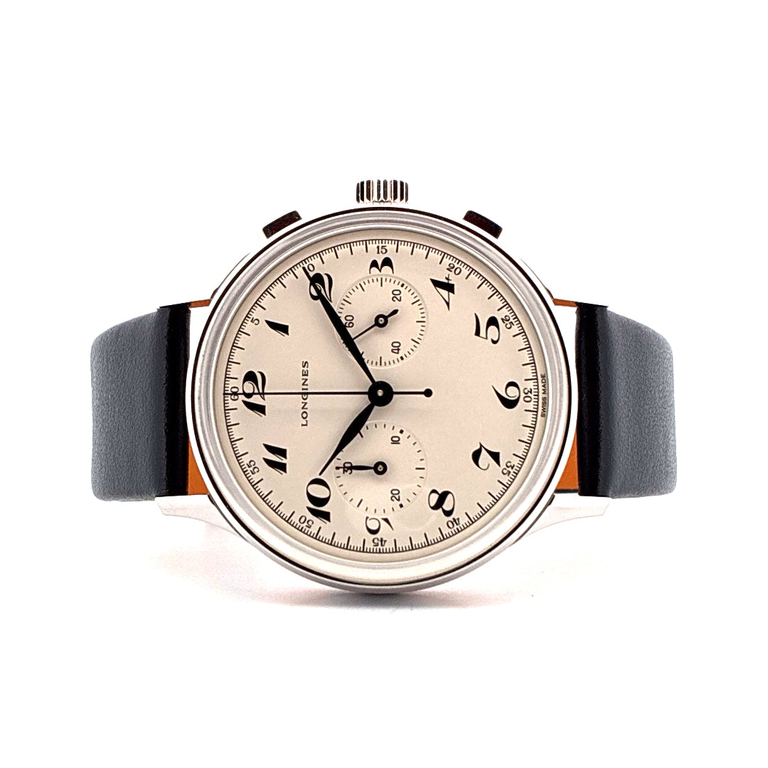 Longines Heritage Classic Chronograph Automatik Herrenuhr mit hellem Zifferblatt und schwarzem Lederarmband