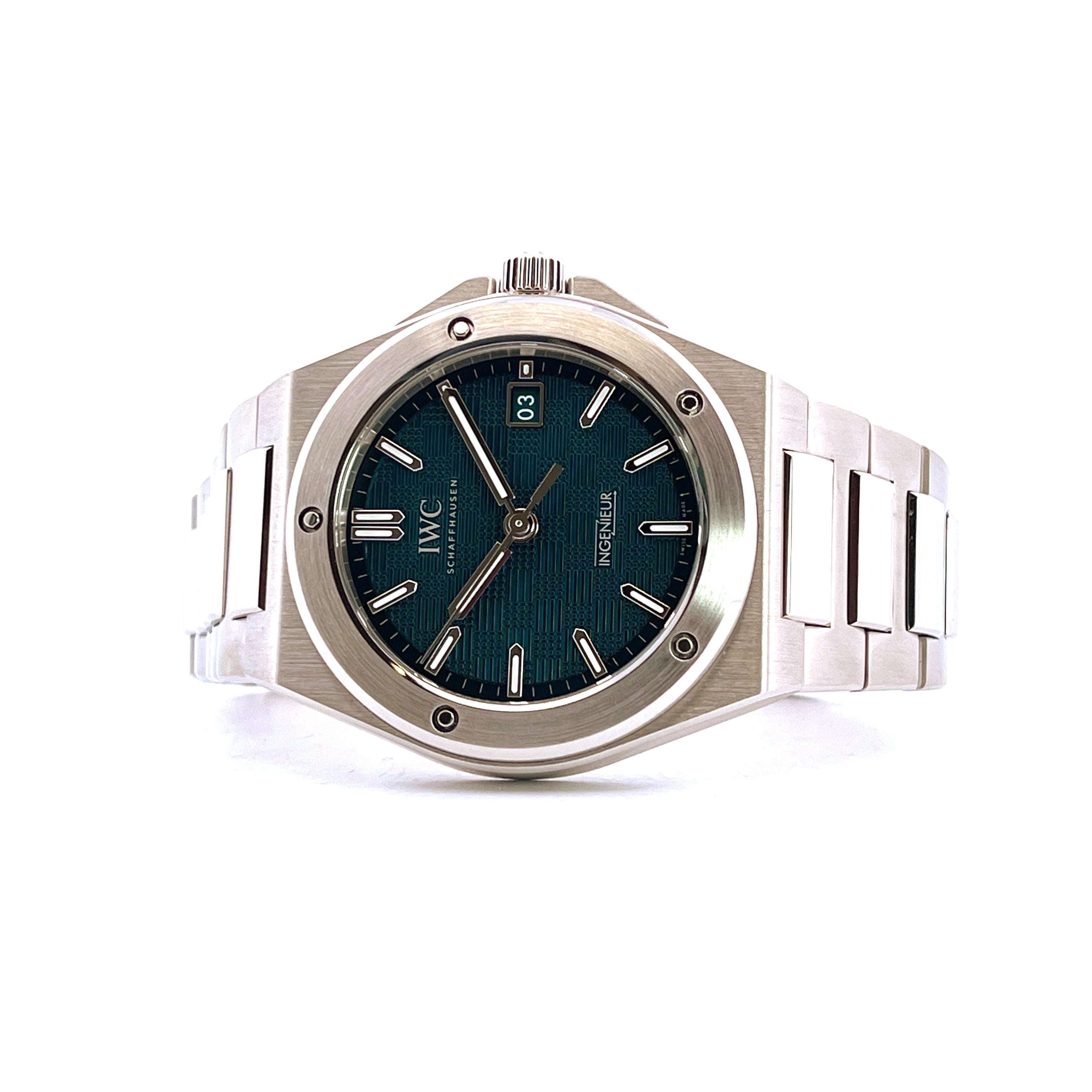 IWC Ingenieur Automatic Petrol Dial im Fokus, Gehäuse und Band aus Edelstahl, Petrolfarbenes Zifferblatt