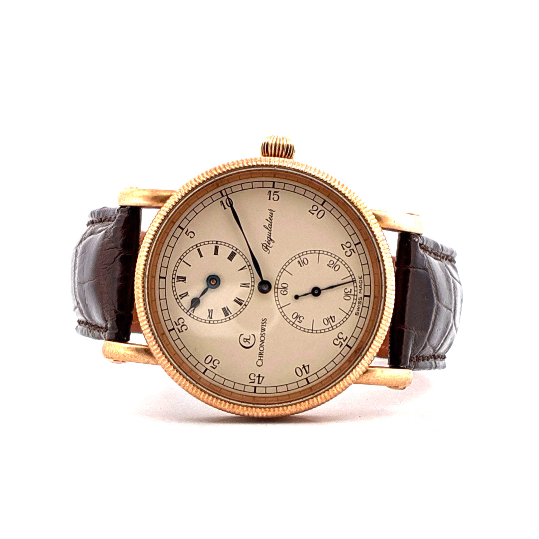 ChronoSwiss Regulateur Bronze mit braunem Lederarmband und separaten Zifferblättern für Stunden und Minuten