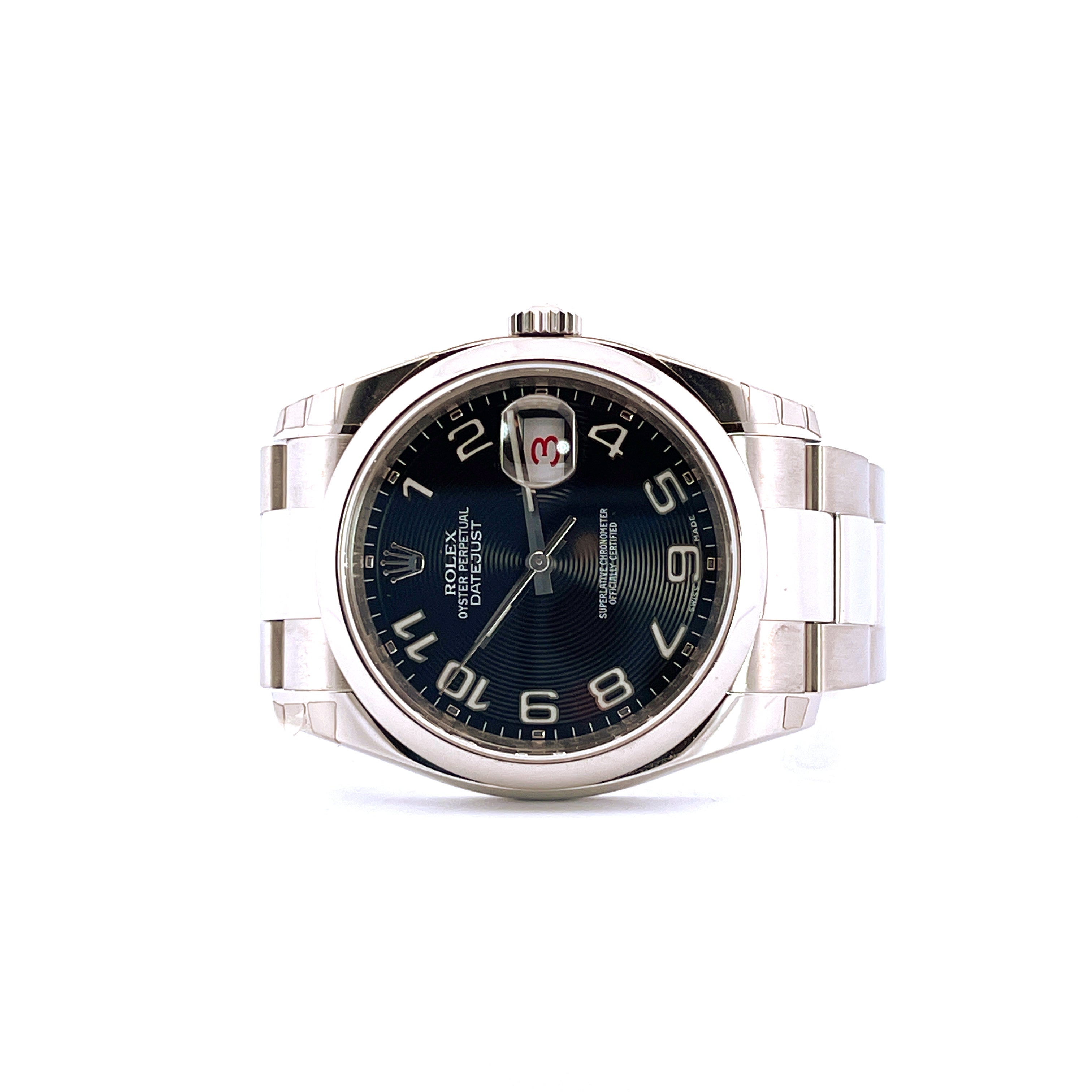 Rolex Datejust 36 concentric Black Dial 116200 von vorne, Stahlgehäuse und Band, schwarzes Zifferblatt auf weißem Hintergrund