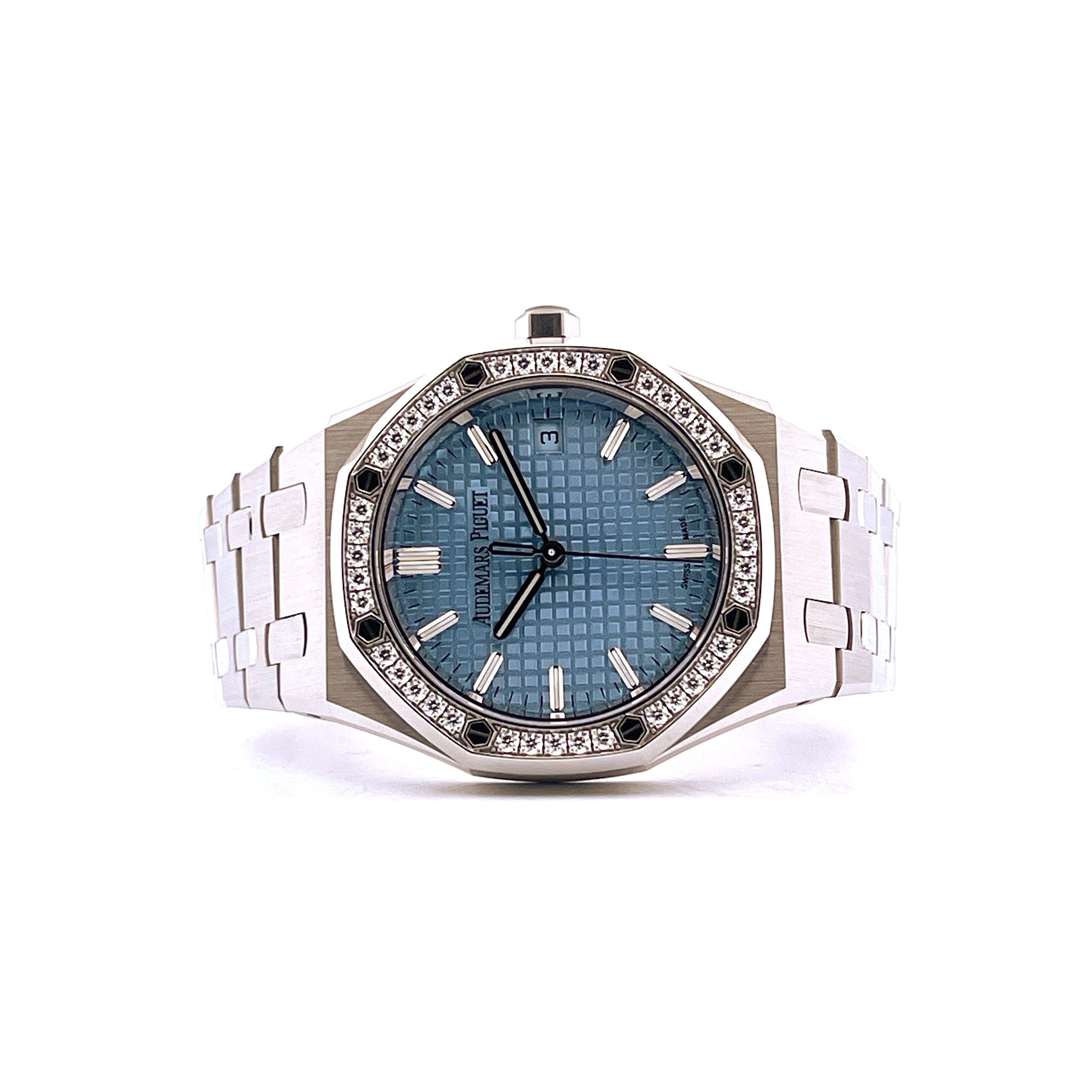 Audemars Piguet Royal Oak 34mm mit eisblauem Zifferblatt und Diamantlünette