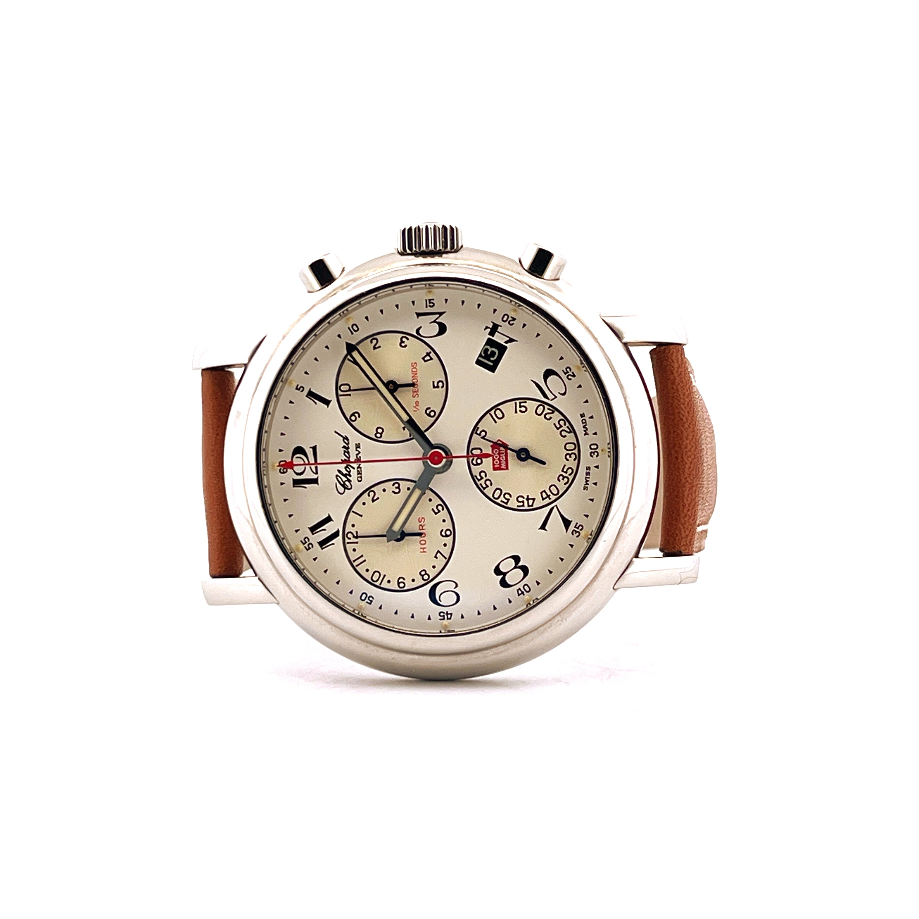 Chopard Mille Miglia Quarz (1999) mit braunem Lederarmband und silbernem Gehäuse im Frontalansicht