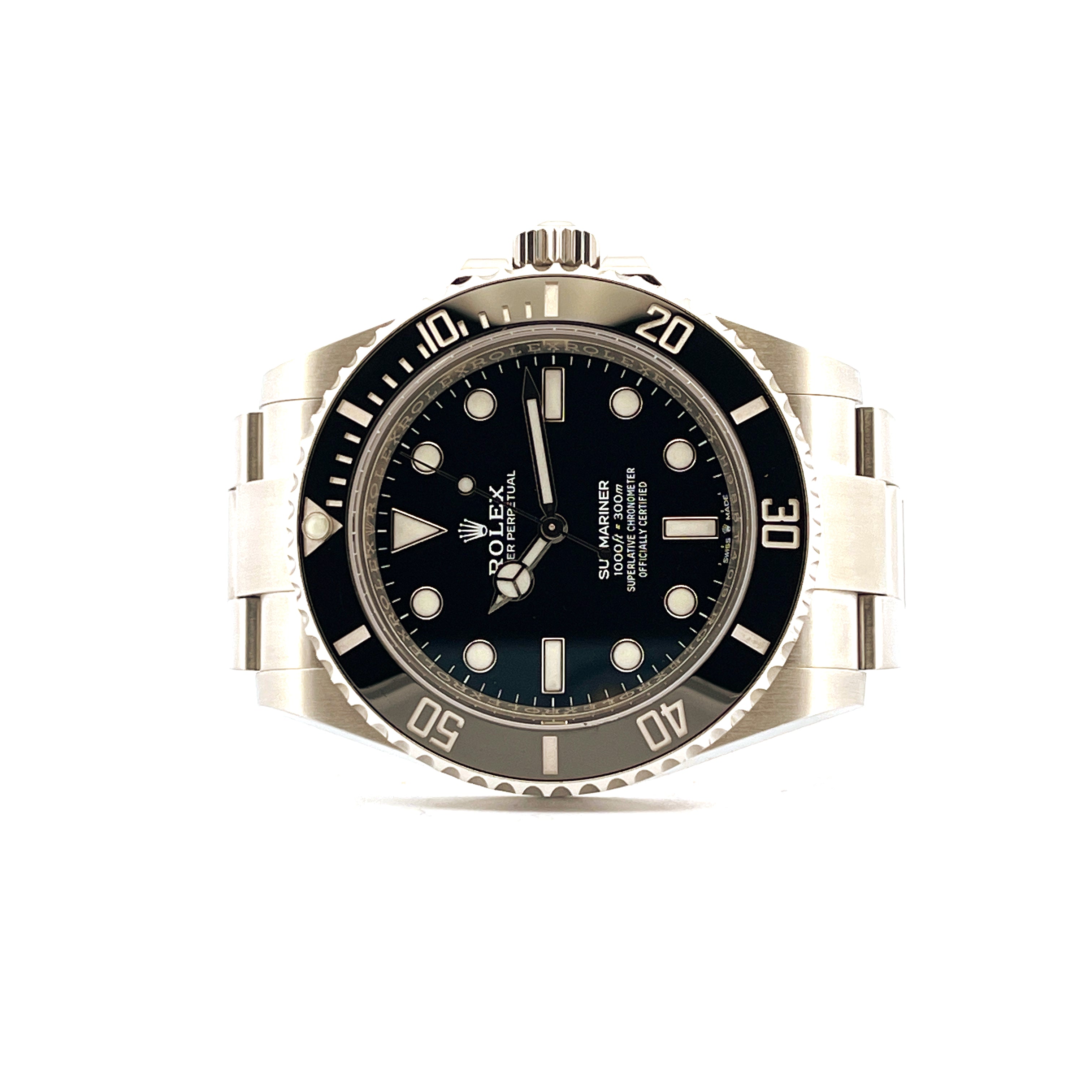 Rolex Submariner No Date 41 mm Stahl Herrenuhr mit schwarzem Zifferblatt auf weißem Hintergrund