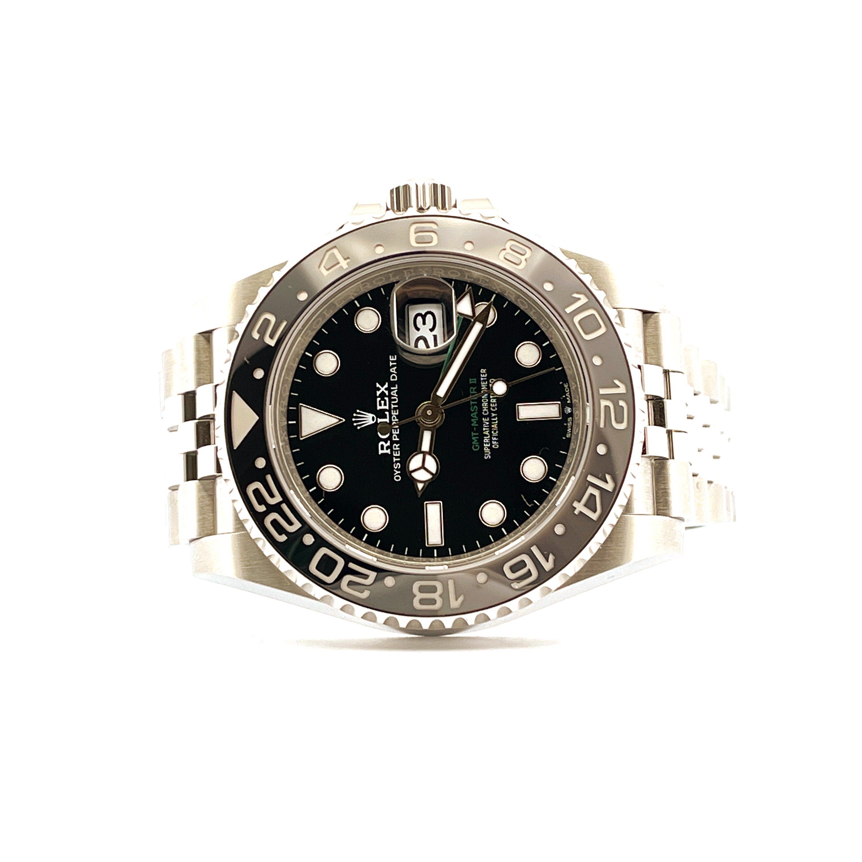 Rolex GMT-Master II Bruce Wayne Edelstahl mit schwarzem Zifferblatt auf weißem Hintergrund