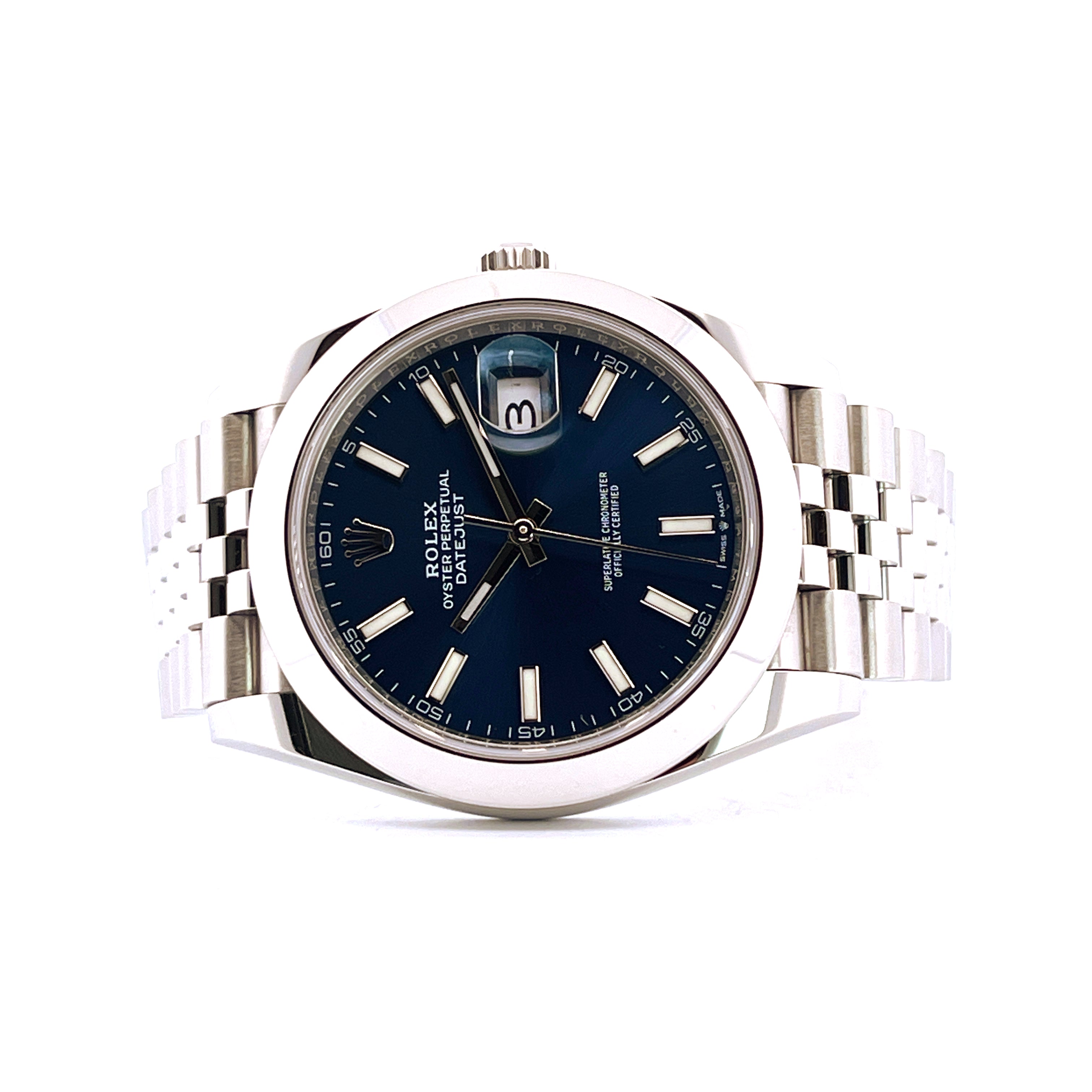 Rolex Datejust 41mm mit blauem Zifferblatt und Stahlarmband im Frontal-Detail