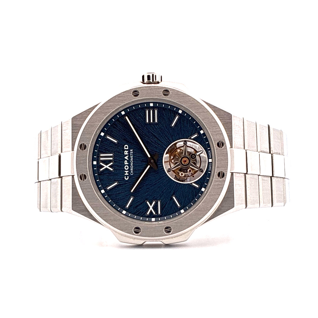 Chopard Alpine Eagle Flying Tourbillon in Edelstahl Frontansicht mit blauem Zifferblatt und Tourbillon Komplikation