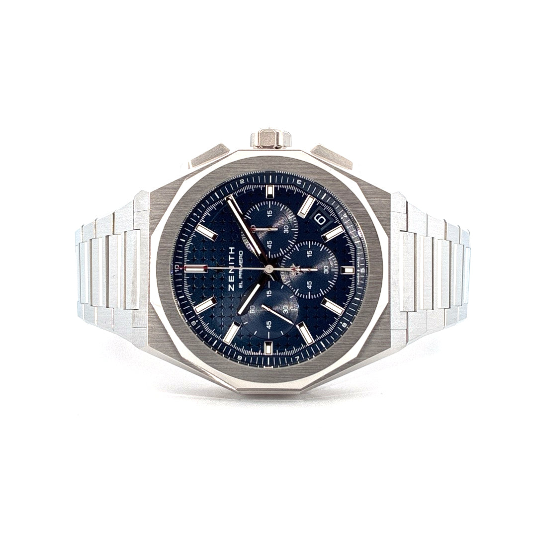 Zenith Defy Skyline Chronograph aus Edelstahl mit blauem Zifferblatt und Armband in Frontansicht