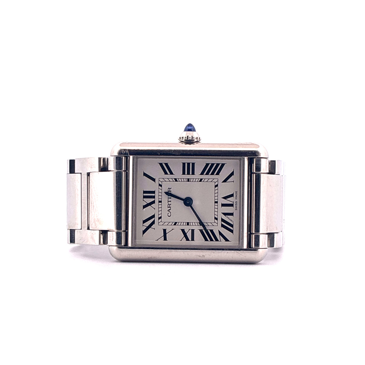 Cartier Tank Must De Cartier / watch only / stainless steel / folding clasp, Vorderansicht mit Zifferblatt, Krone und Armband vor weißem Hintergrund