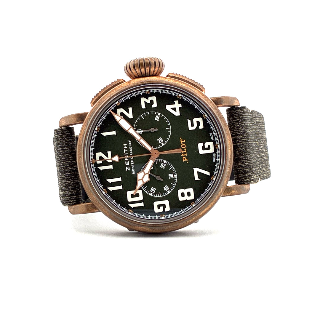Zenith Pilot Type 20 Chronograph Adventure aus Bronze mit grünem Zifferblatt und grauem Band