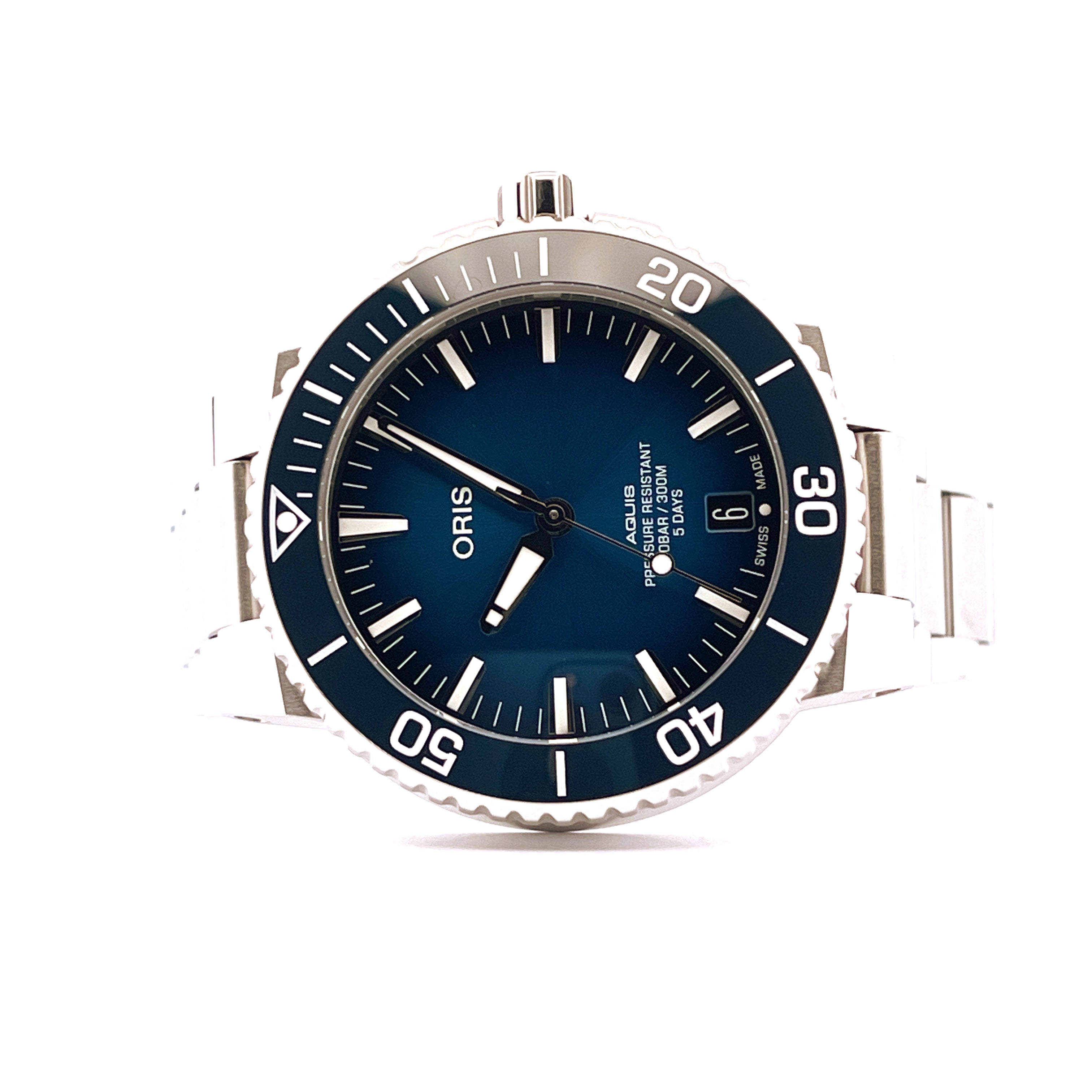 Oris Aquis Date Calibre 400, Luxusuhr aus Edelstahl mit blauem Zifferblatt, Datumsanzeige und Stahlarmband