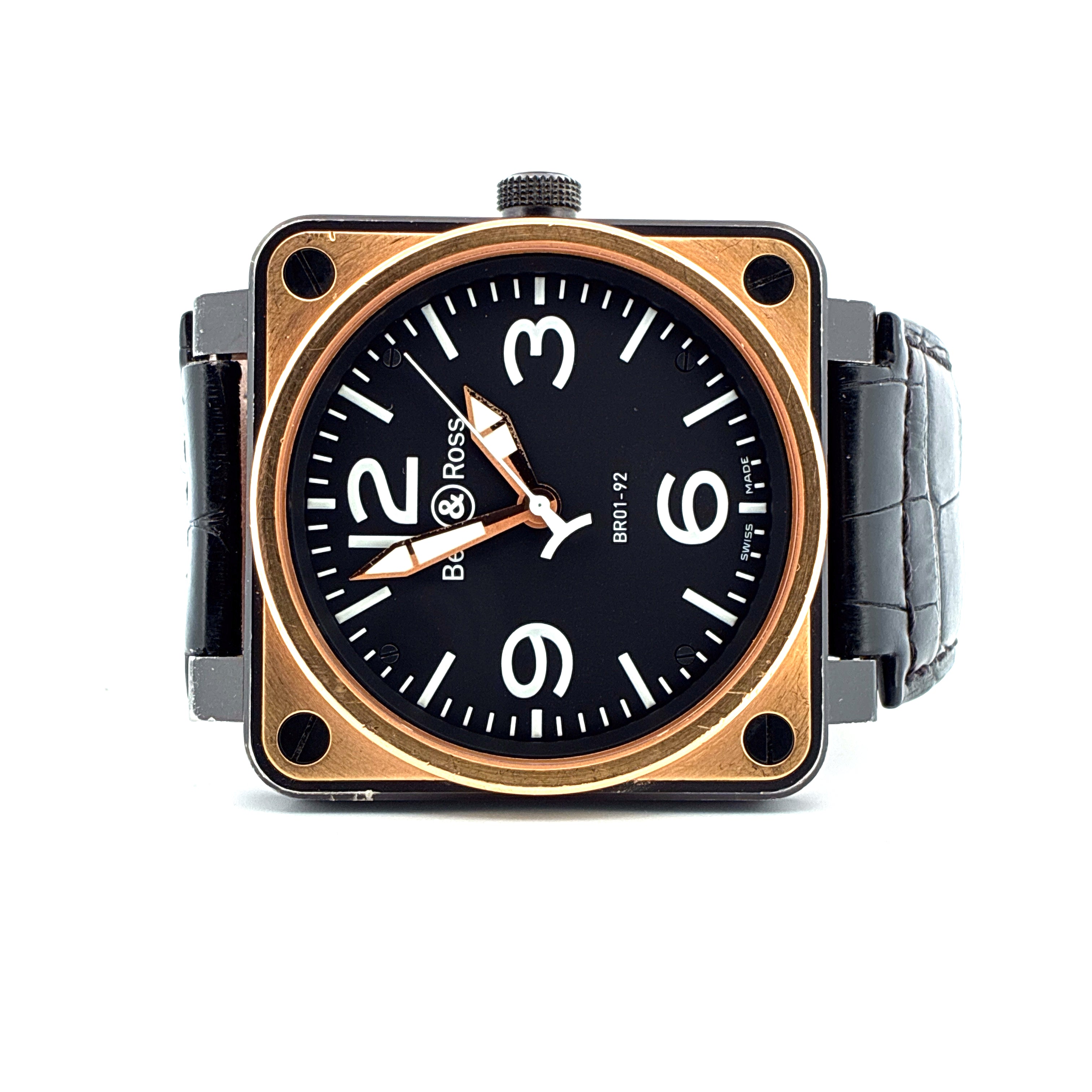 Bell & Ross Aviation Military Roségold und PVD-Stahl mit schwarzem Zifferblatt und Lederband