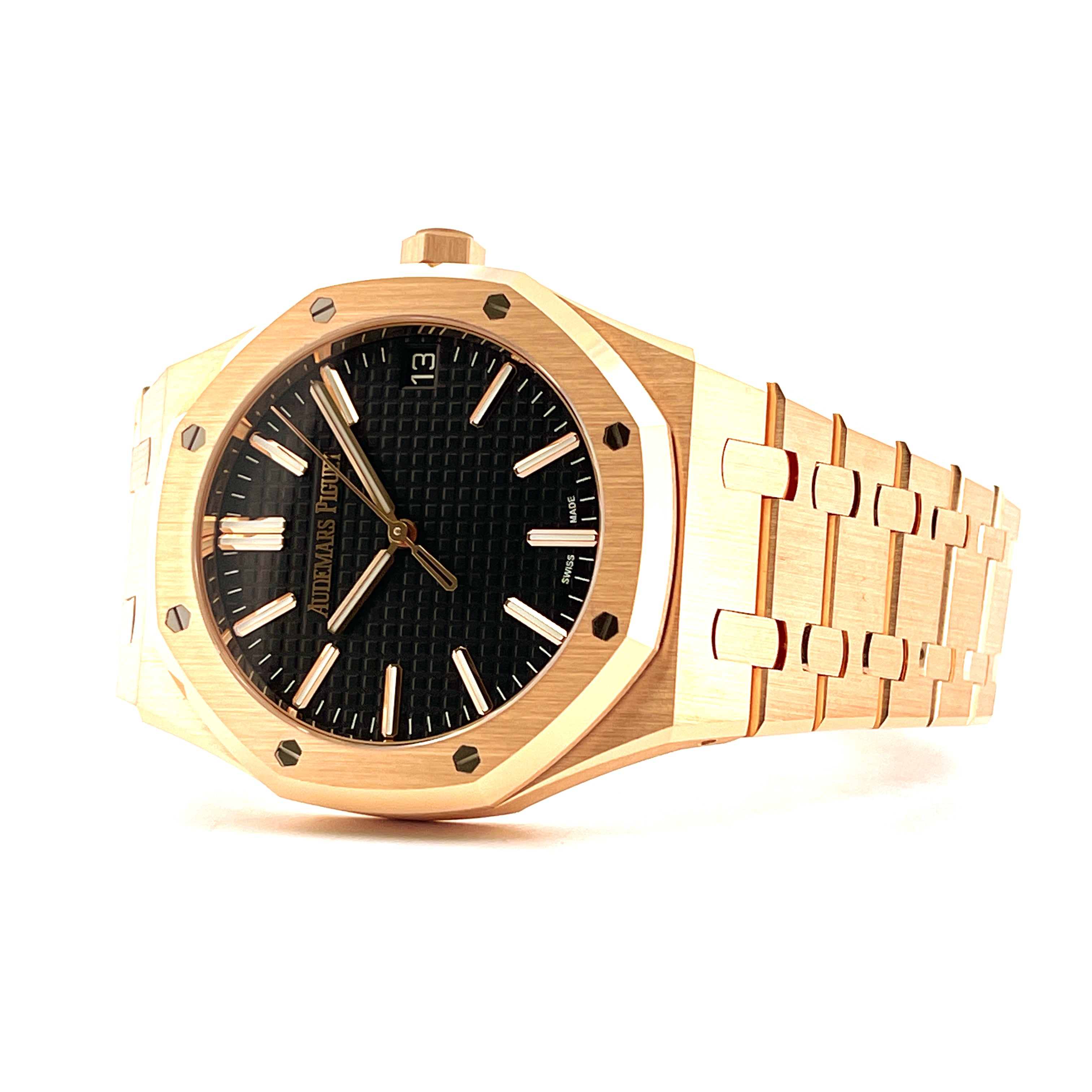 Audemars Piguet Royal Oak 15510OR Roségold auf hellem Hintergrund