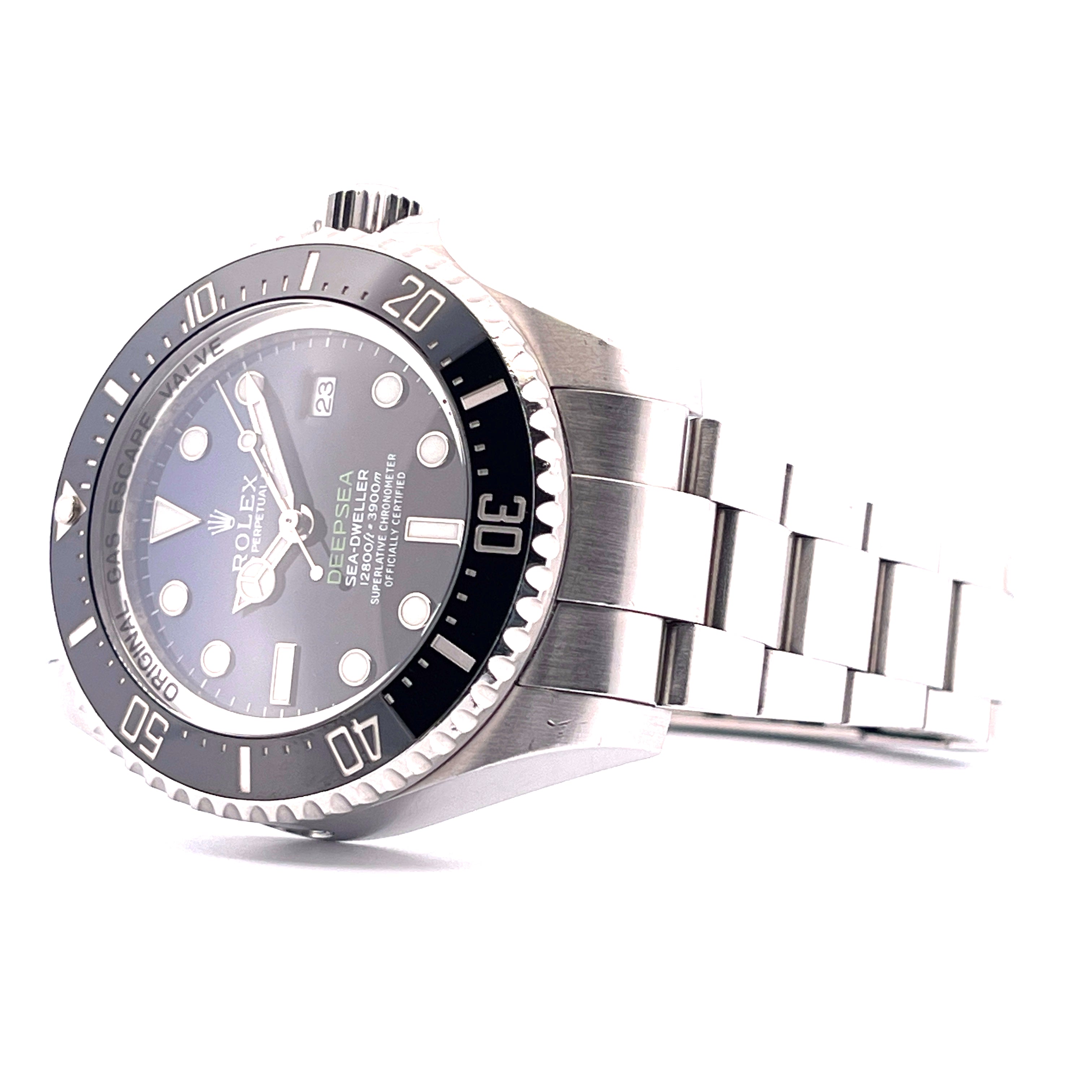 Rolex Deepsea Sea-Dweller James Cameron Stahl im Profil mit schwarzer Lünette auf weißem Hintergrund