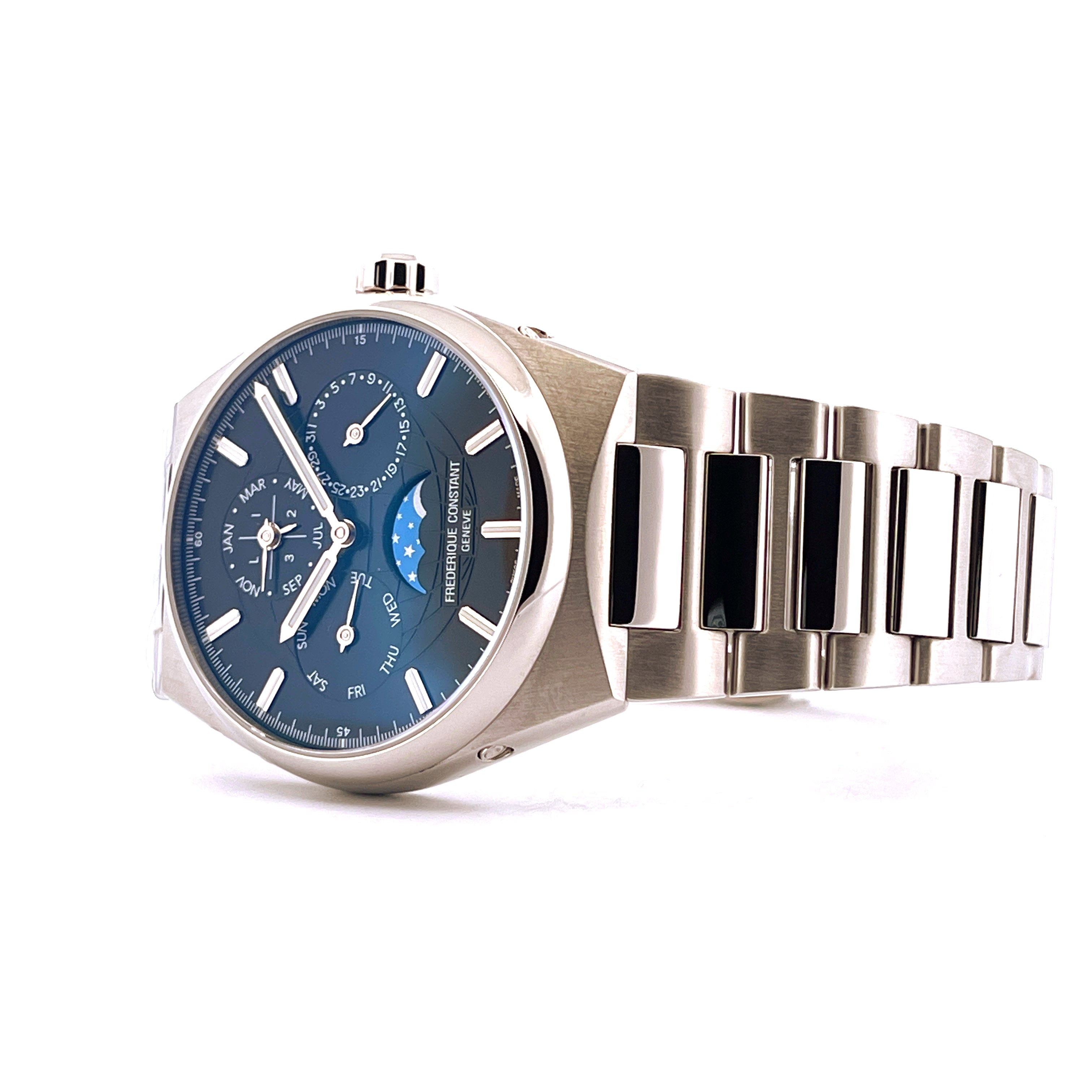 Frederique Constant Highlife Perpetual Calendar Automatique mit blauem Zifferblatt und Stahlband im Detail von rechts