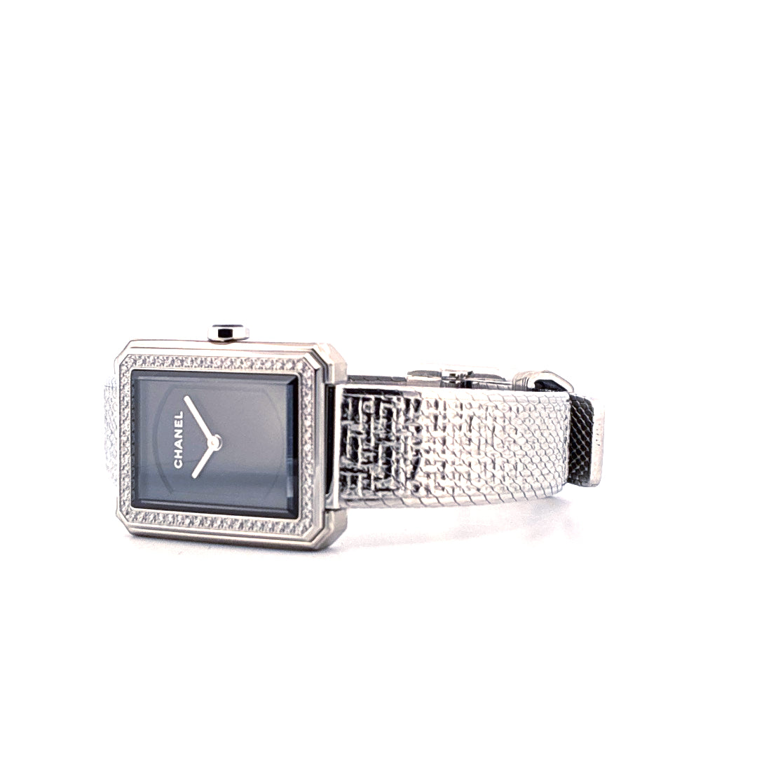 Chanel Boyfriend mit Diamanten, Edelstahlgehäuse und Quarzwerk