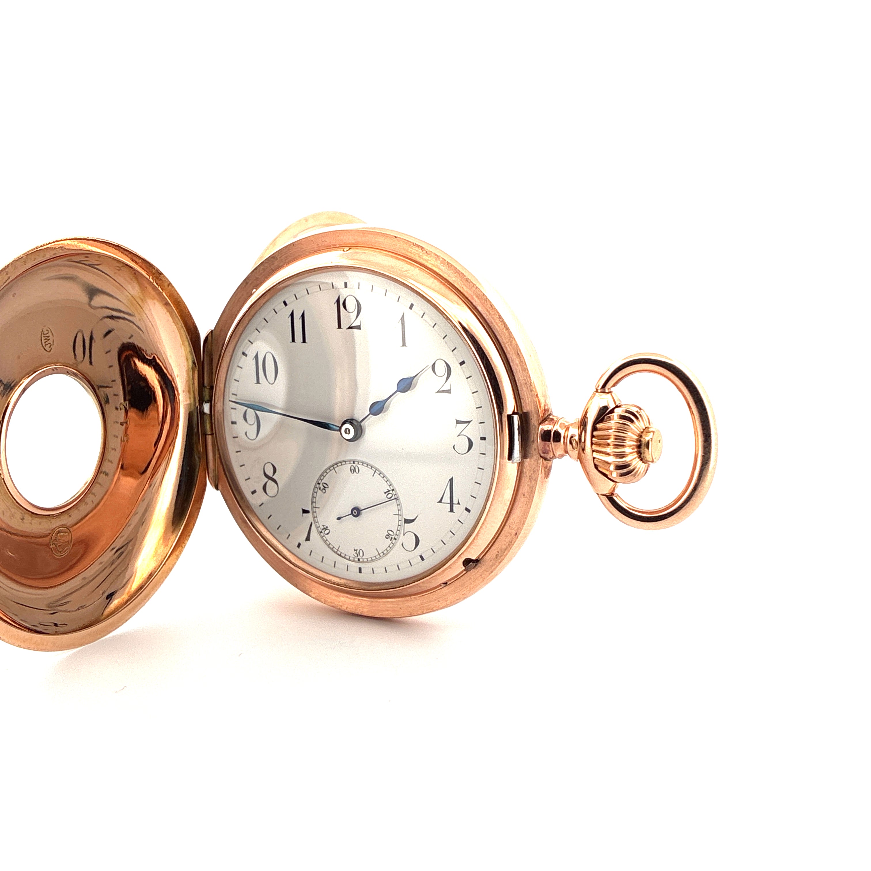 IWC Taschenuhr aus 14 Karat Gelbgold mit kleiner Sekunde und Zifferblatt in Frontalansicht