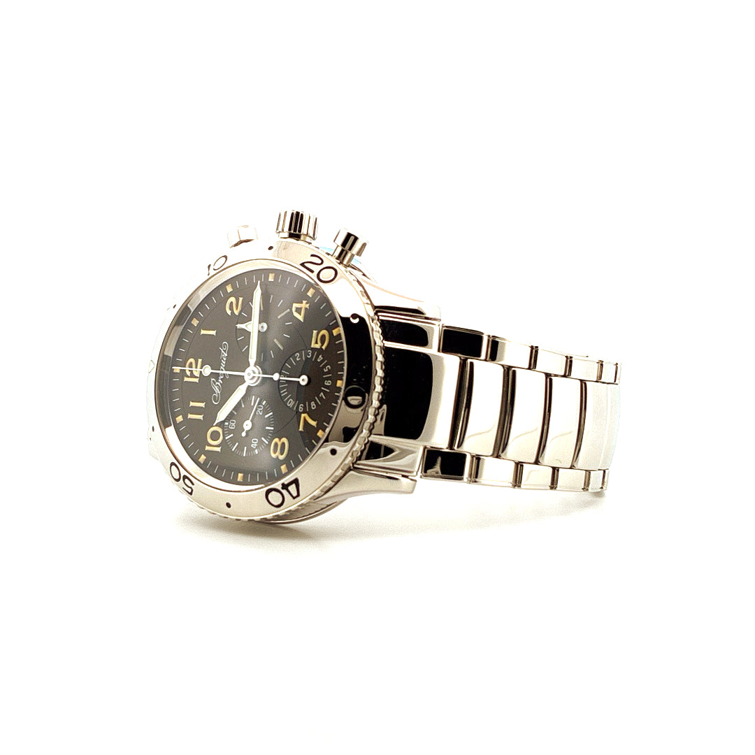 Breguet Type XX Aeronavale aus Edelstahl mit Automatikwerk im Detail