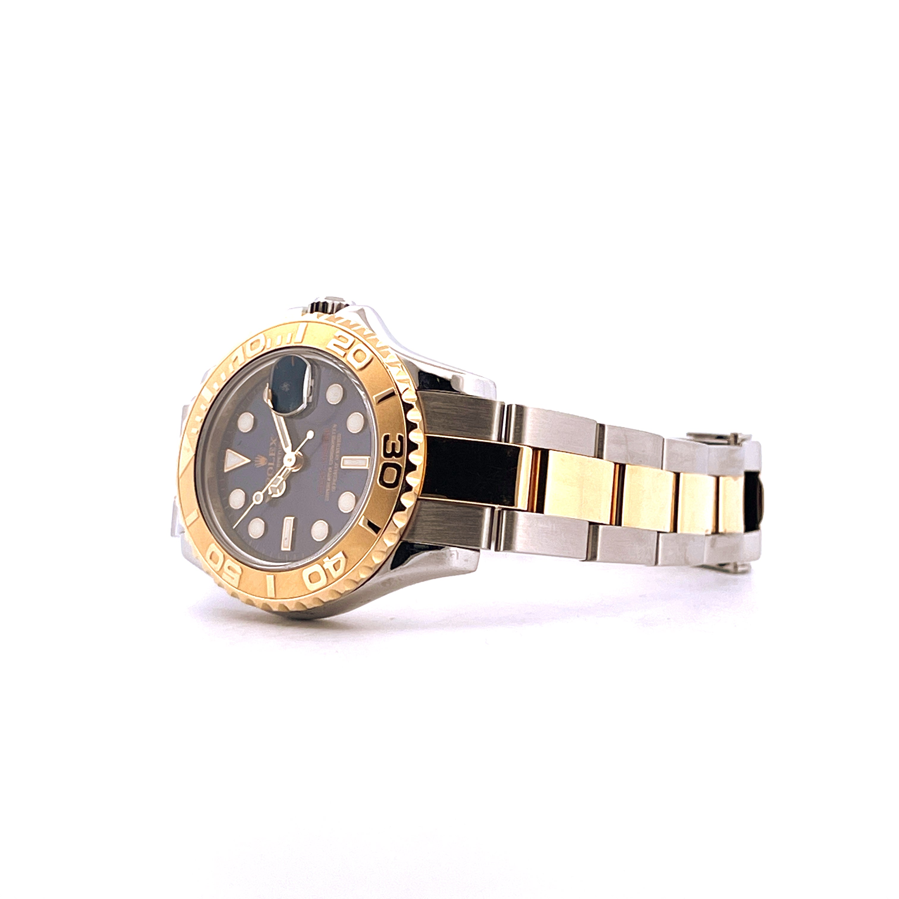 Rolex Yacht-Master Bicolor 29 mm von der Seite auf weißem Hintergrund