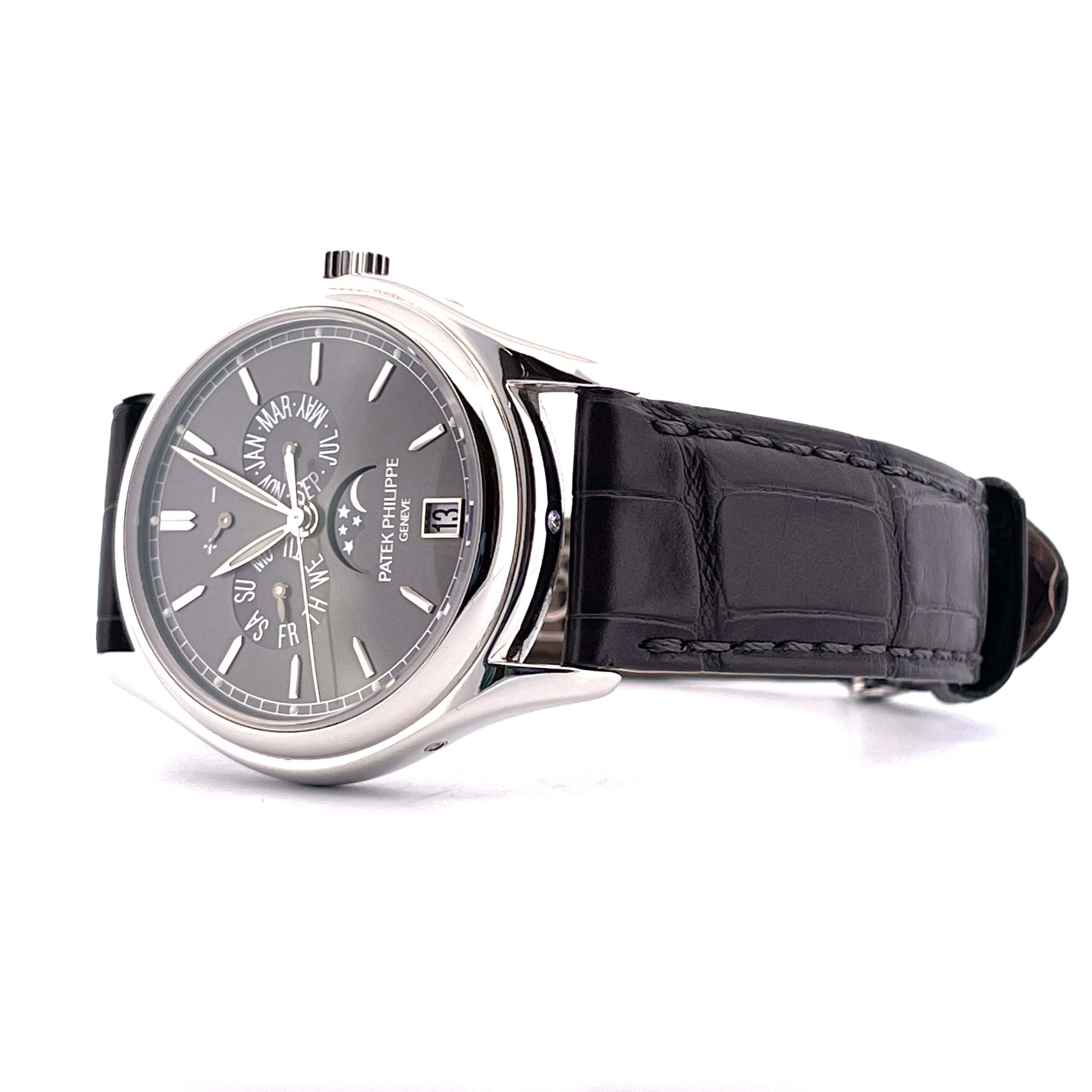 Patek Philippe 5146P-001 in Platin mit grauen Zifferblatt und schwarzem Krokodillederarmband