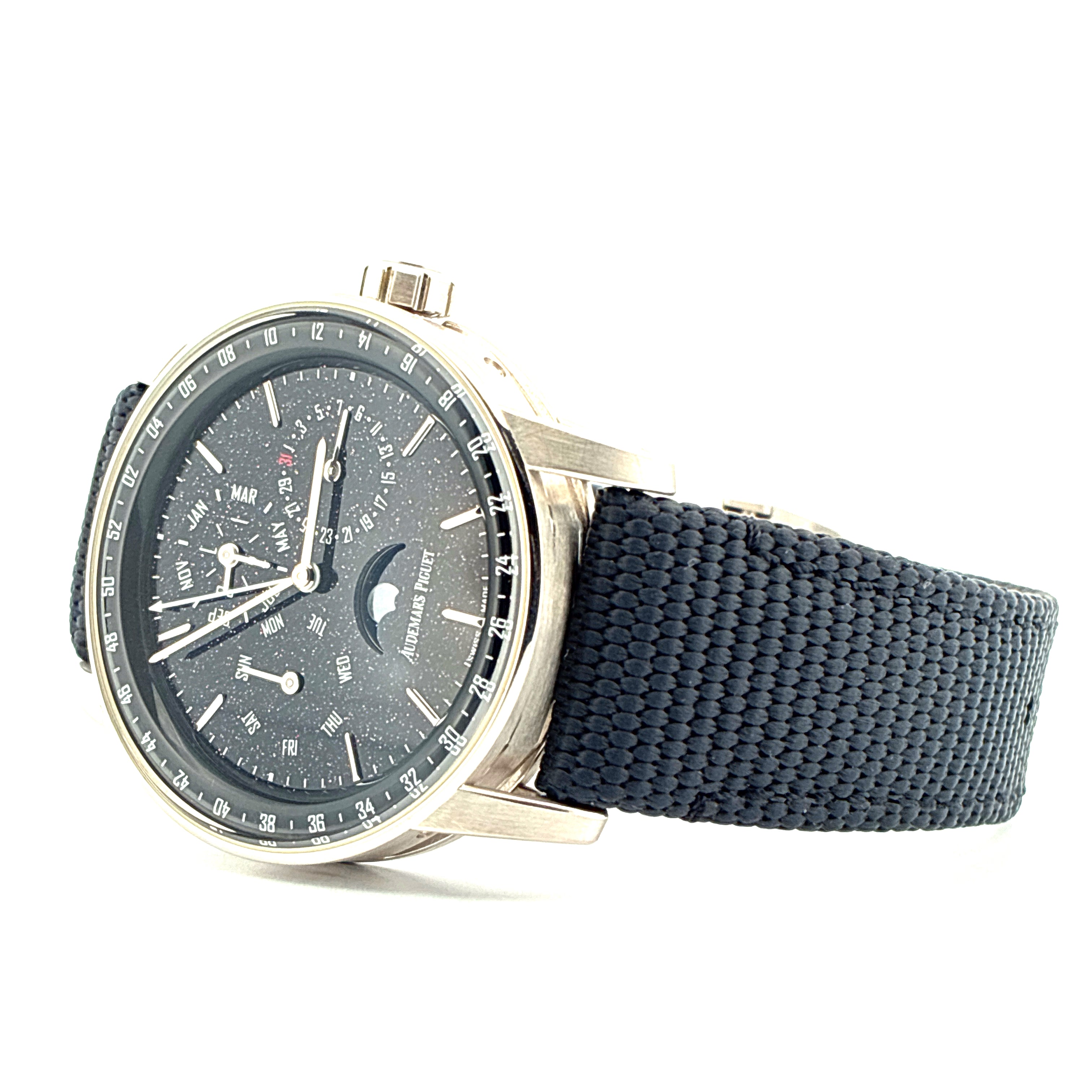 Code 11.59 Perpetual Calendar / 19cm Wristsize Whitegold / Folding clasp / Aventurin Dial / Box & Papers 2022