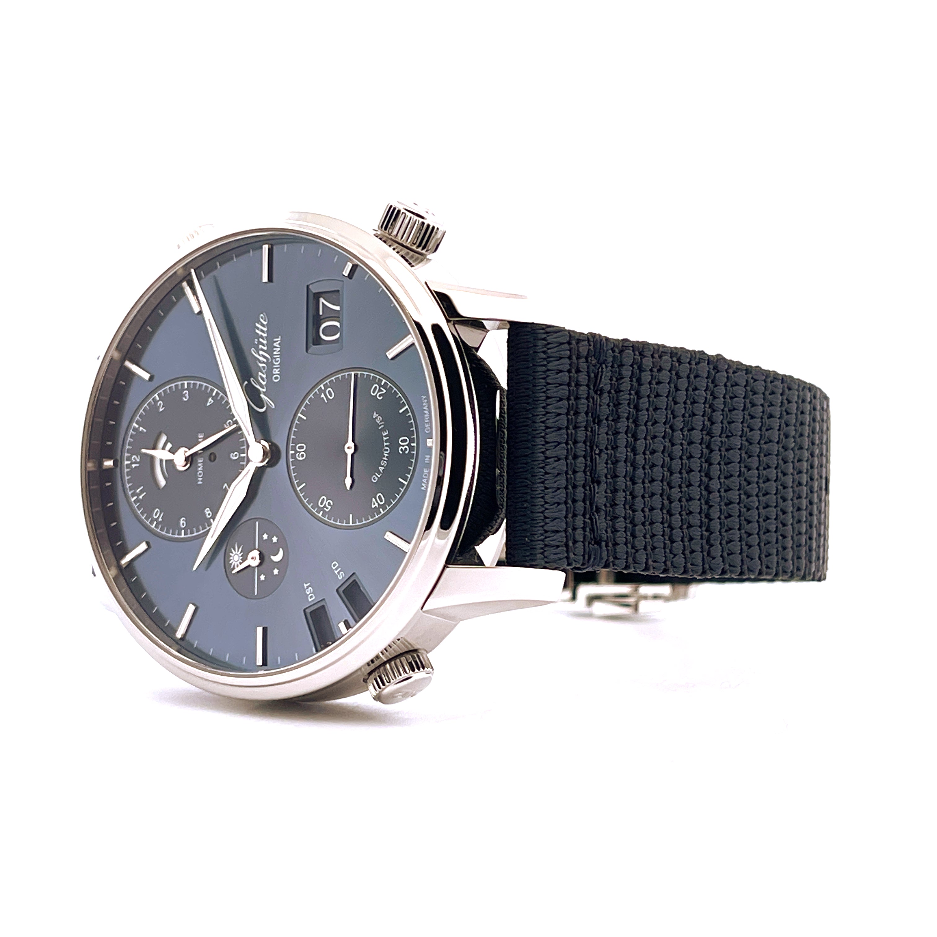 Glashütte Original Senator Cosmopolite aus Edelstahl mit grauem Zifferblatt und schwarzem Armband