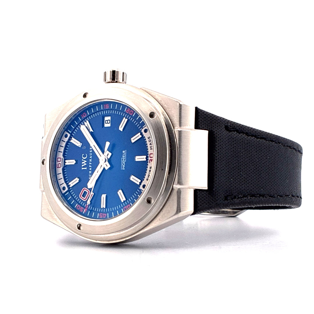 IWC Ingenieur Automatic Zinedine Zidane Limited Edition mit blauem Zifferblatt und schwarzem Armband