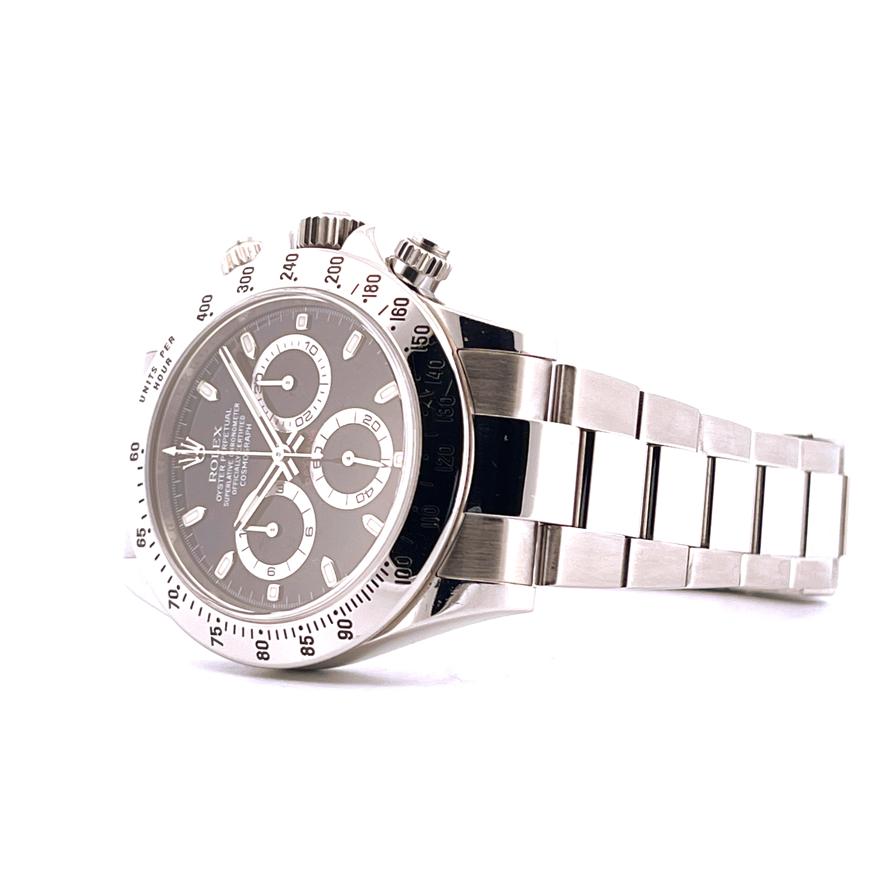 Rolex Daytona 116520 aus Edelstahl in Dreiviertelansicht auf weißem Hintergrund mit schwarzem Zifferblatt