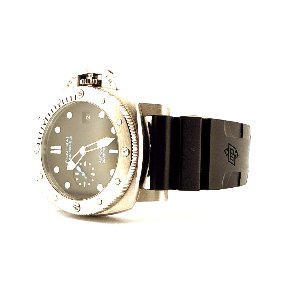 Panerai Luminor Submersible Quarantaquattro Edelstahl Automatik mit schwarzem Kautschukband