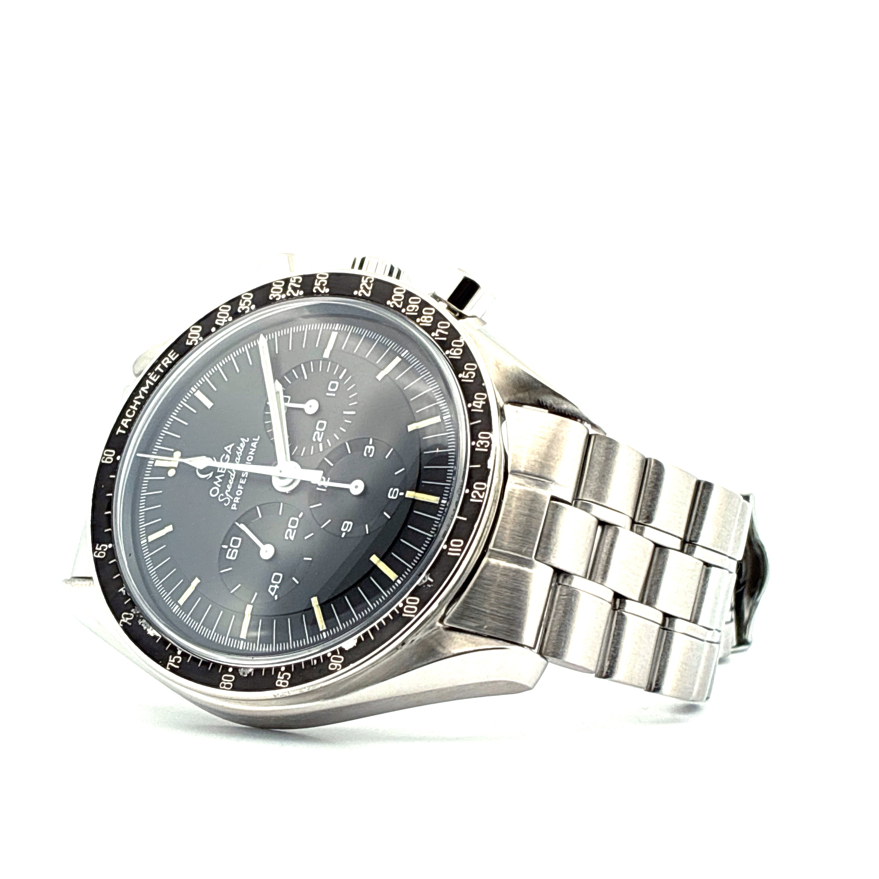 Speedmaster Professional Moonwatch / vintage / watch only / large Omega Service 2026 / 1969