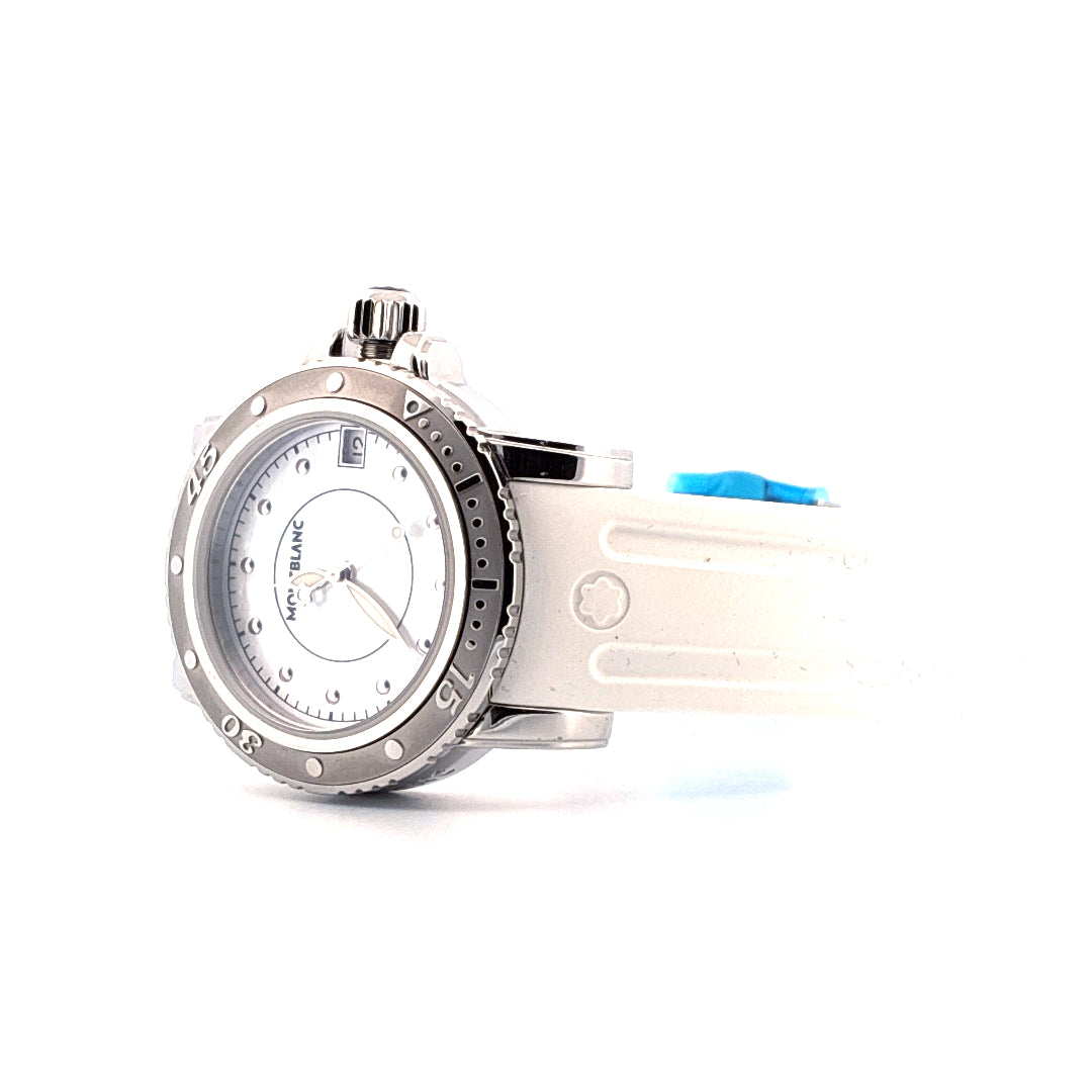 Montblanc Sport Lady 34 mm mit weißem Zifferblatt und weißem Kautschukarmband