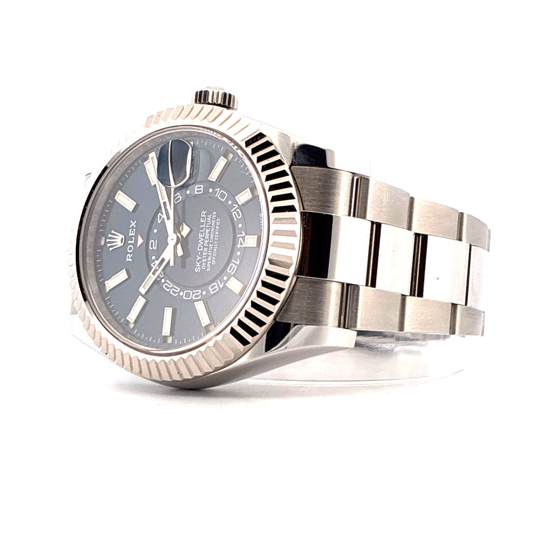 Sky-Dweller / Steel / blue dial / very good condition (2018)