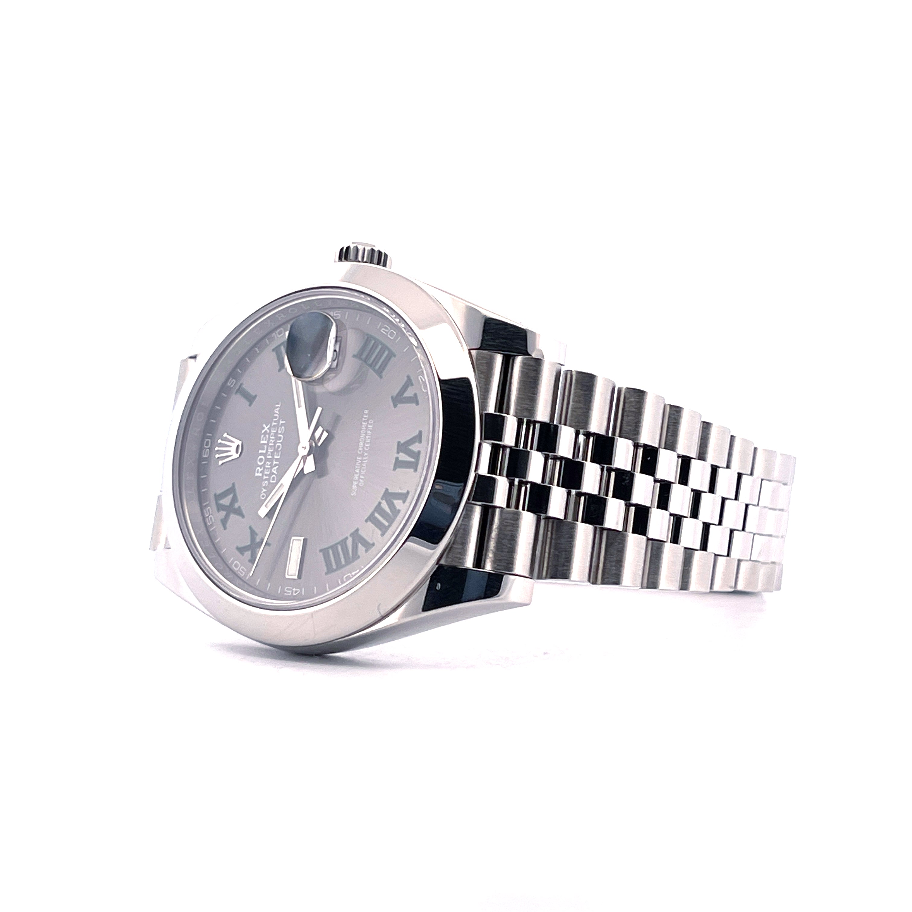 Rolex Datejust 41 Wimbledon im Profil auf weißem Hintergrund mit Jubilee-Armband