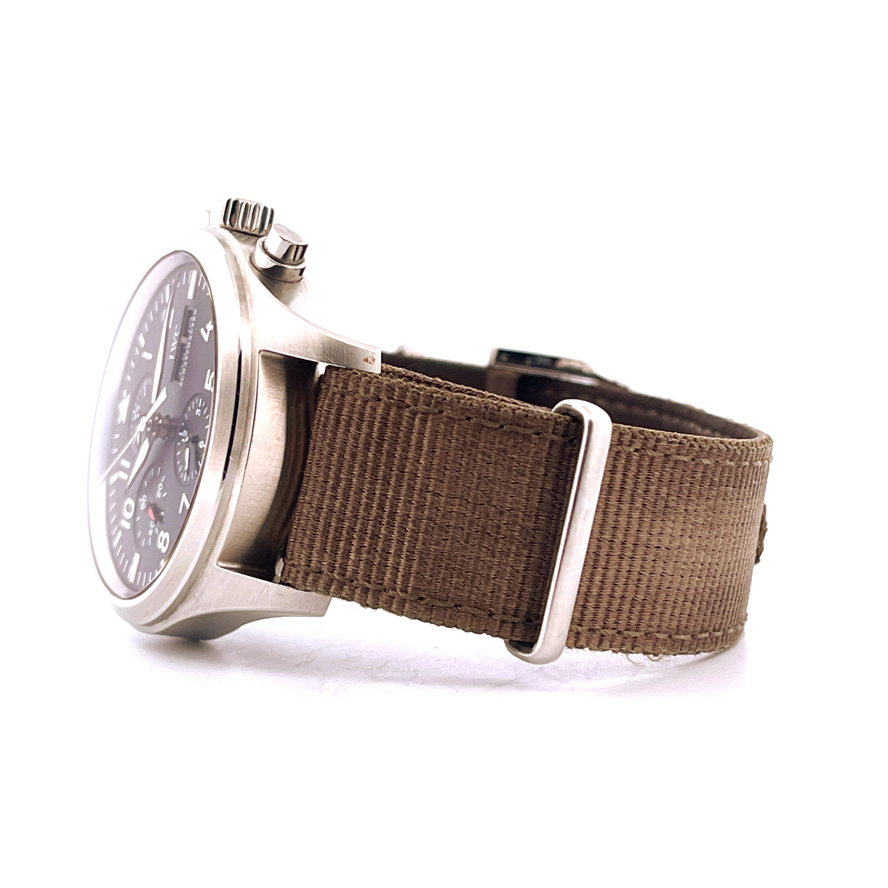 IWC Fliegeruhr Chronograph Ref. 371701 aus Edelstahl mit braunem Textilarmband, Seitenansicht