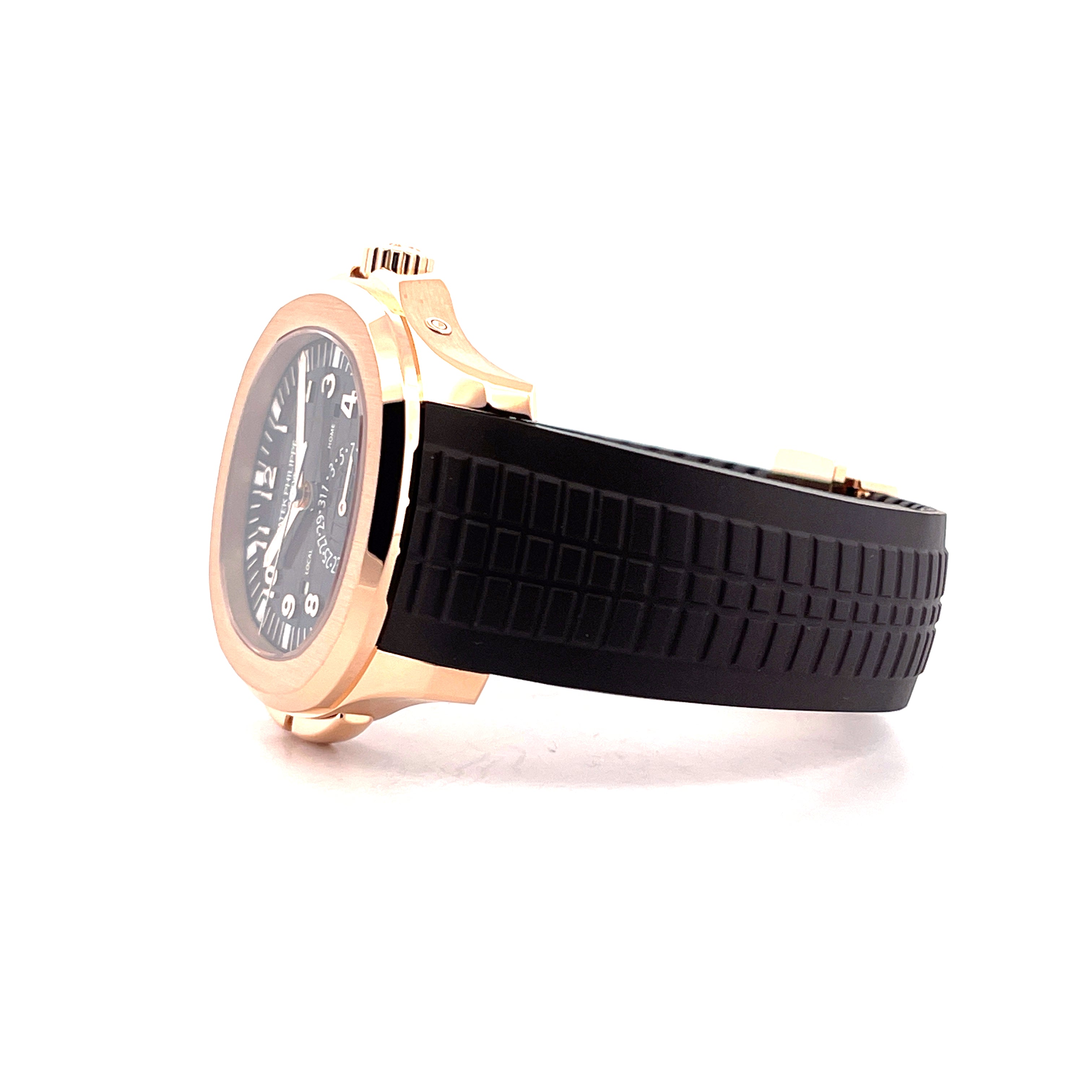Patek Philippe Aquanaut Travel Time 5164R-001 Roségold mit schwarzem Kautschukarmband Seitenansicht auf weissem Hintergrund