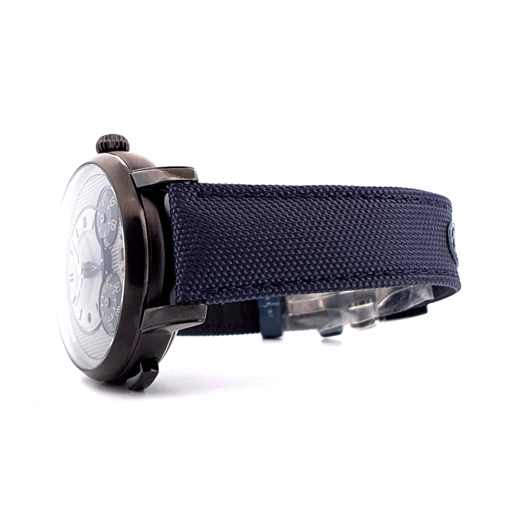Montblanc Nicolas Rieussec Star Legacy Chronograph mit dunkelblauem Textilarmband Seitenansicht