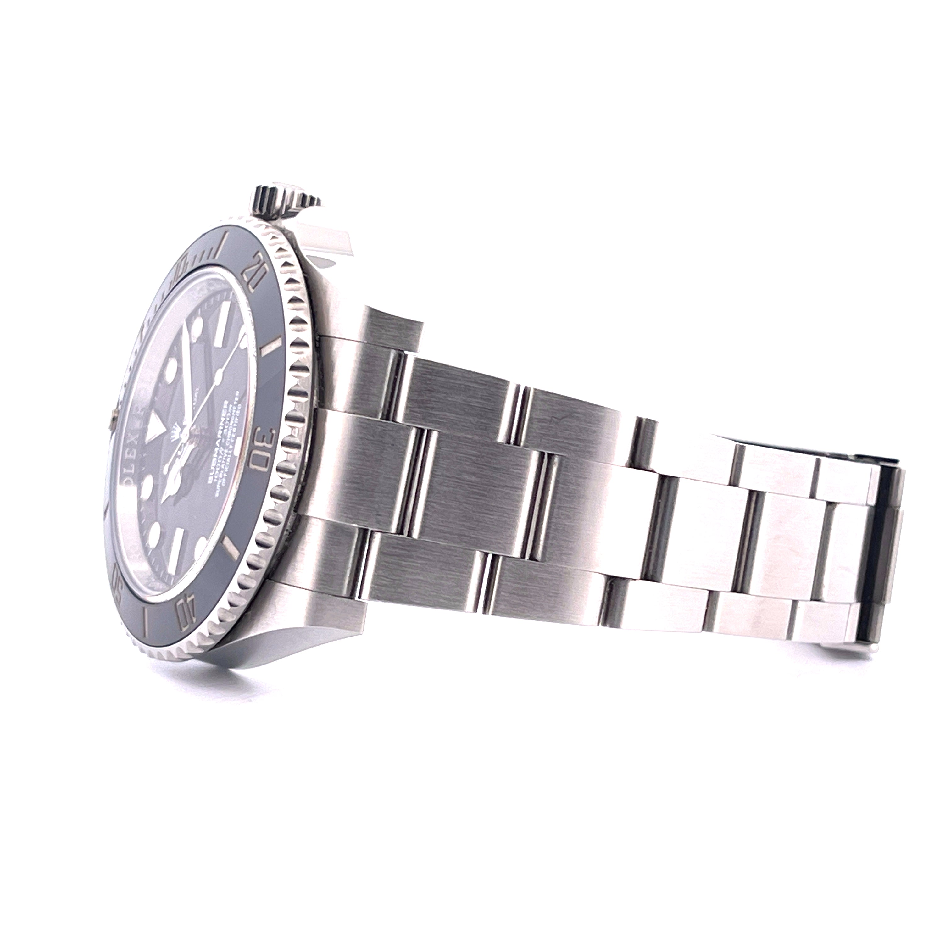 Rolex Submariner No Date im Profil mit Stahlarmband und schwarzer Keramiklünette