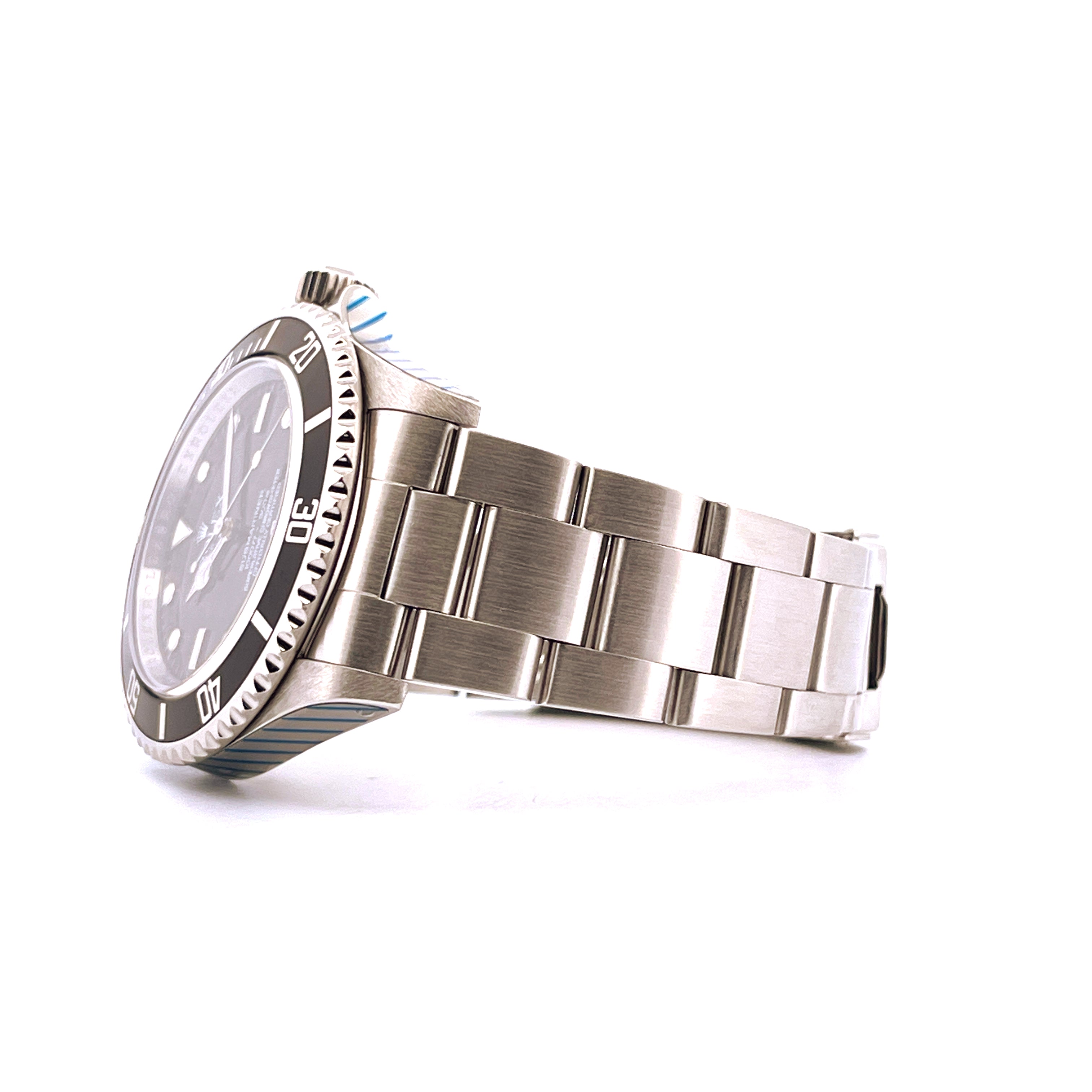 Rolex Submariner No Date 14060M Stahl mit blauem Zifferblatt und Edelstahlarmband in Seitenansicht