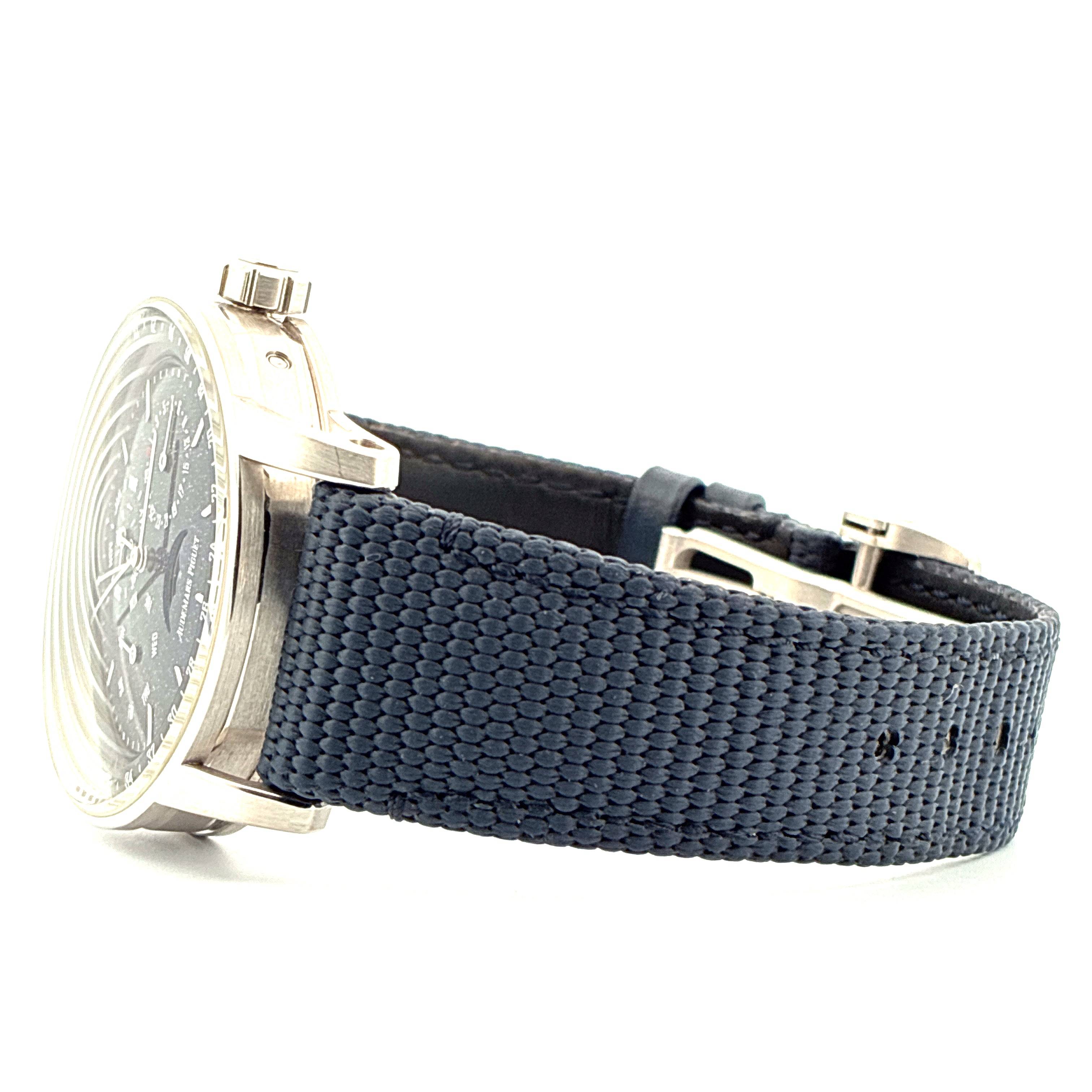 Code 11.59 Perpetual Calendar / 19cm Wristsize Whitegold / Folding clasp / Aventurin Dial / Box & Papers 2022