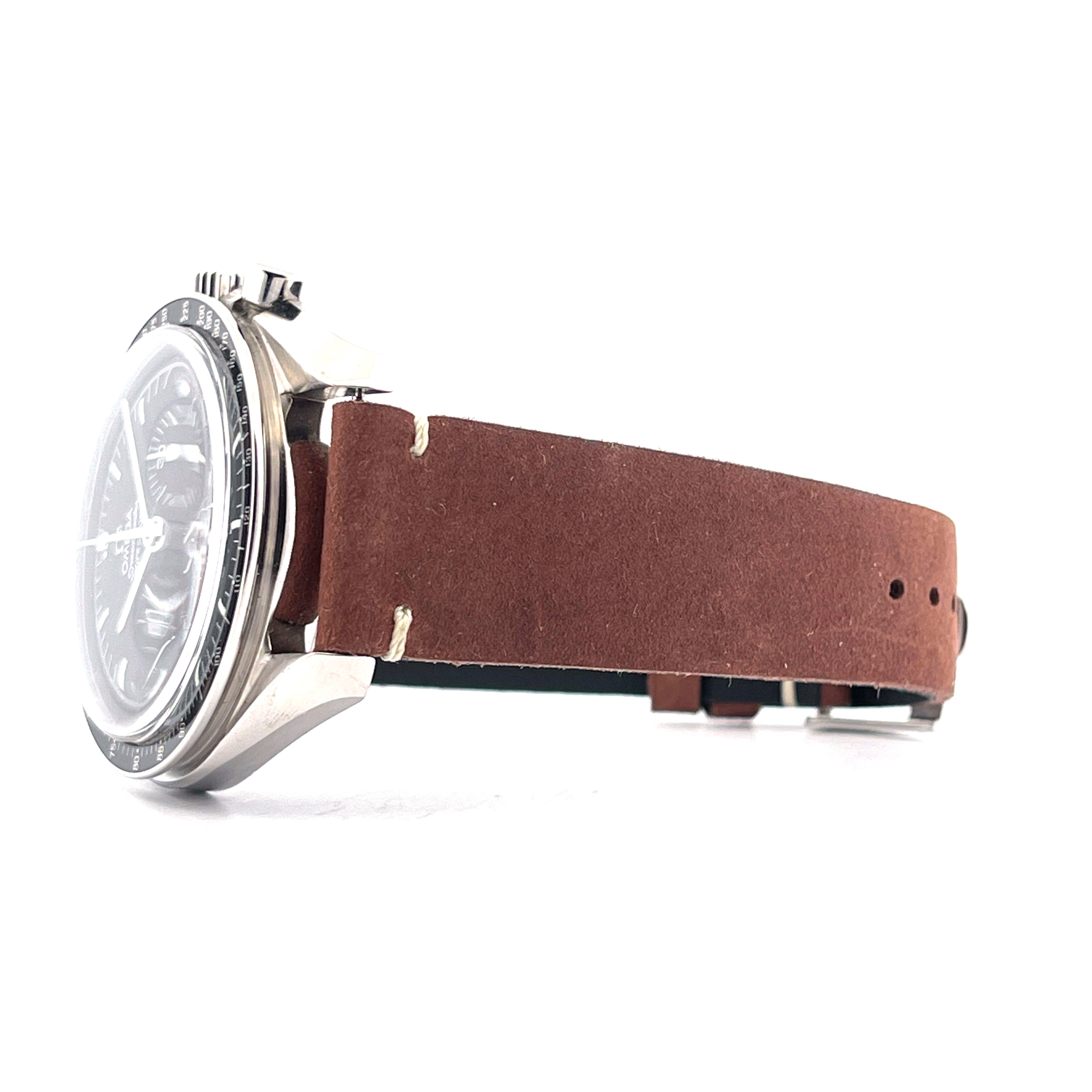 Omega Speedmaster Professional Moonwatch 2013 mit braunem Lederarmband Seitenansicht