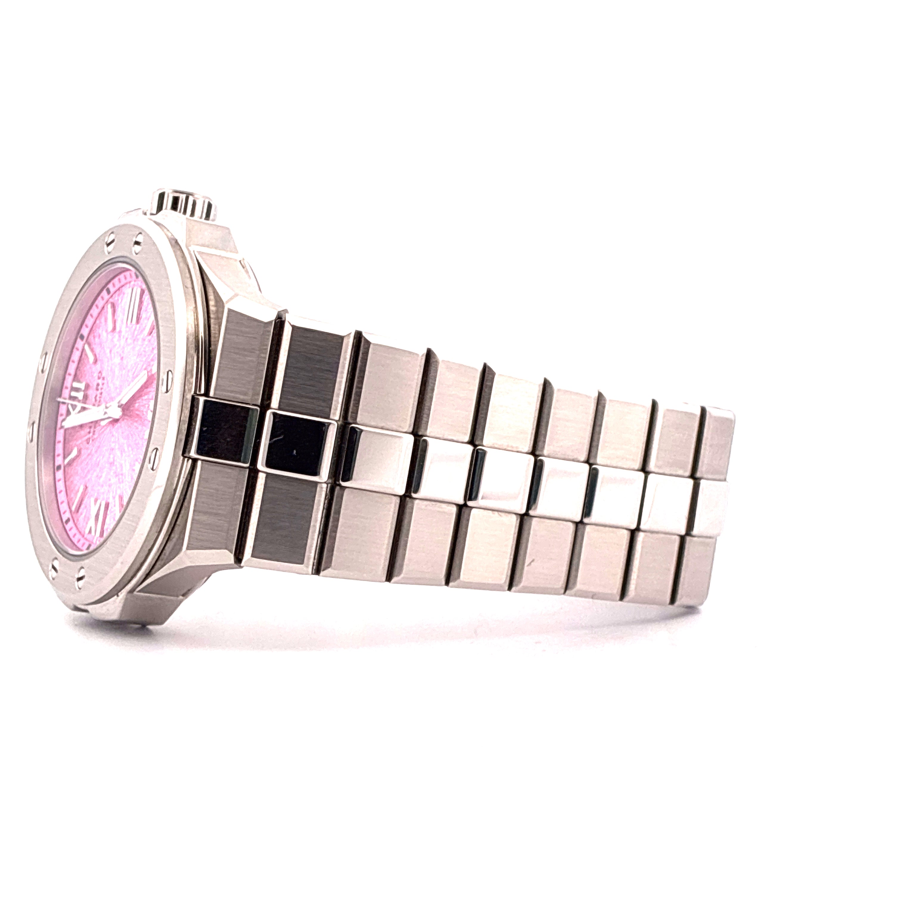 Alpine Eagle small Pink Dial 36 mm / Full Set / 2024
