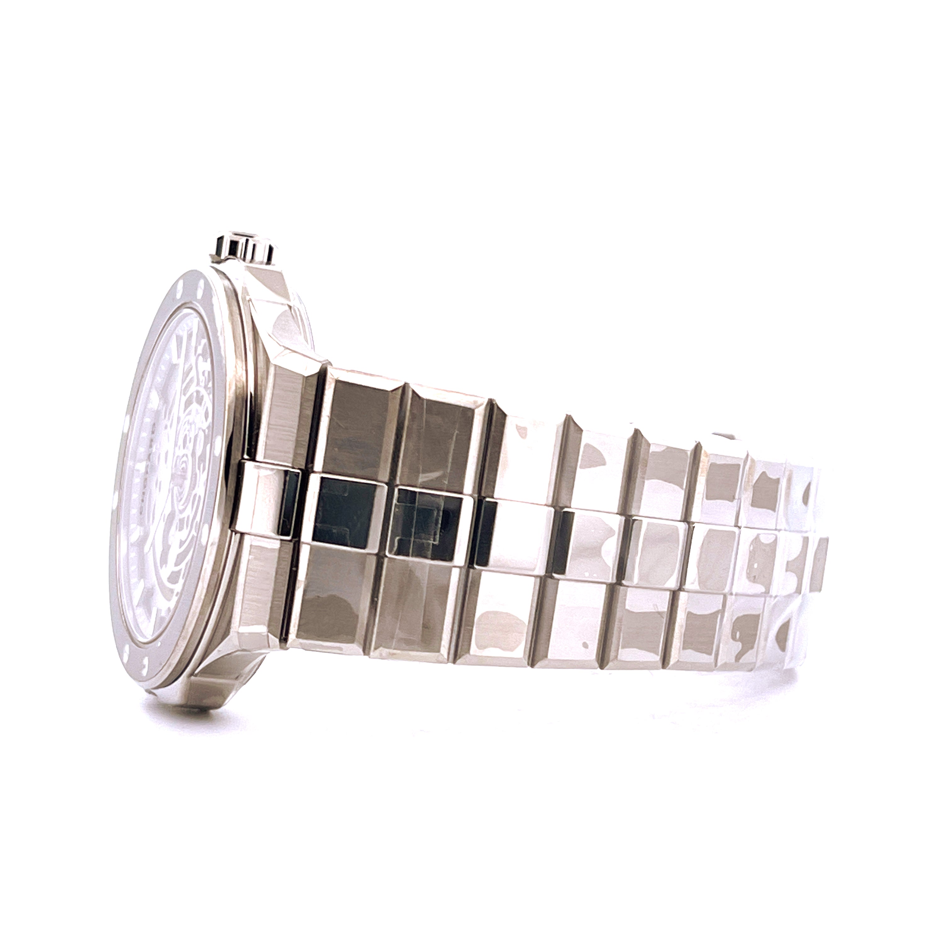 Chopard Alpine Eagle 41 Xp Titan Seitenansicht eines silberfarbenen Automatikuhrenarmbands