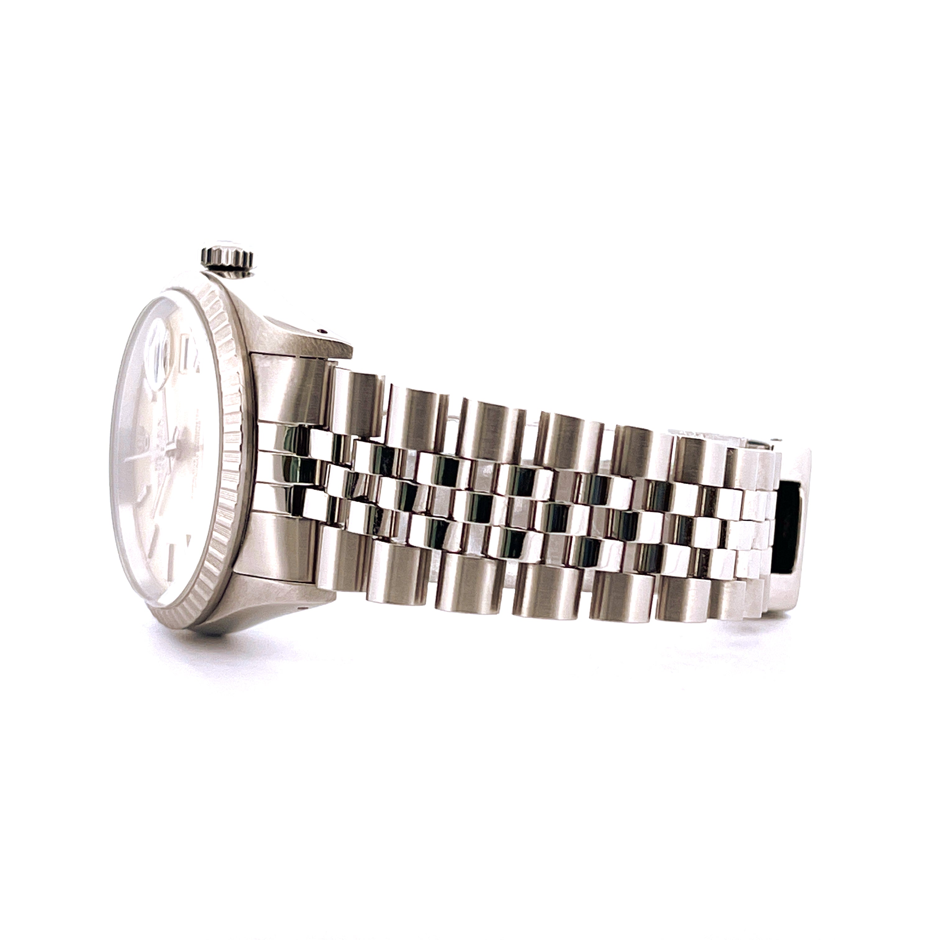 Rolex Datejust 36mm Stahl gebraucht von der Seite mit silbernem Zifferblatt und Jubilee-Armband