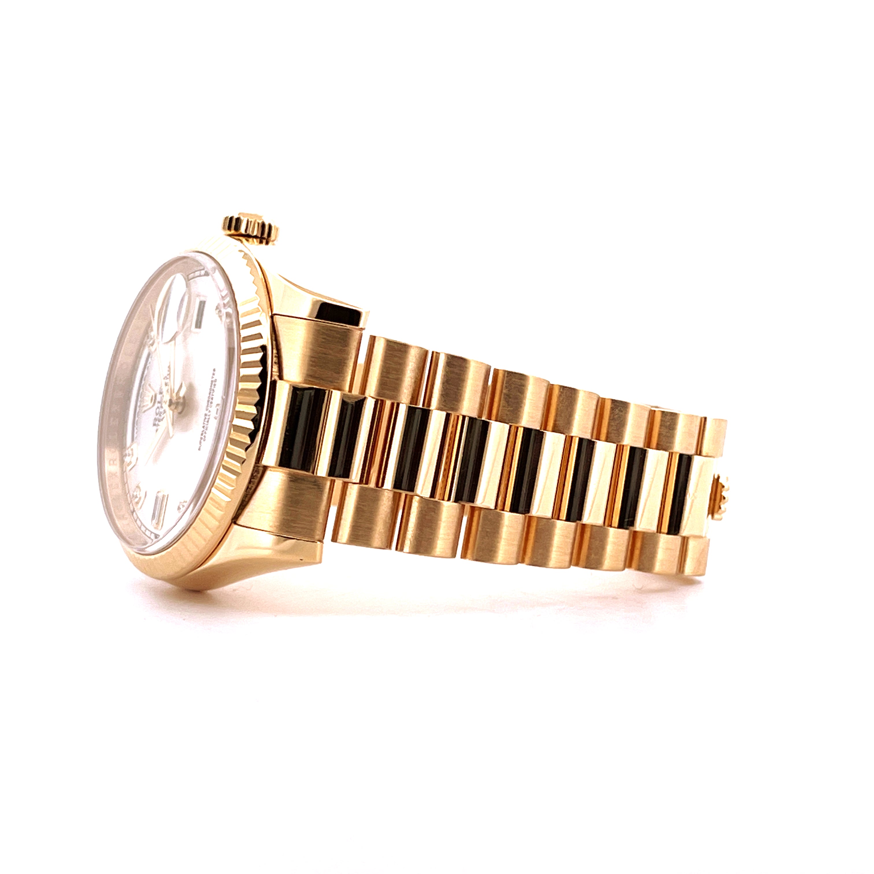 Rolex Day-Date 36 Automatik aus Gelbgold mit jubiläumsband von der seitenansicht aufgenommen