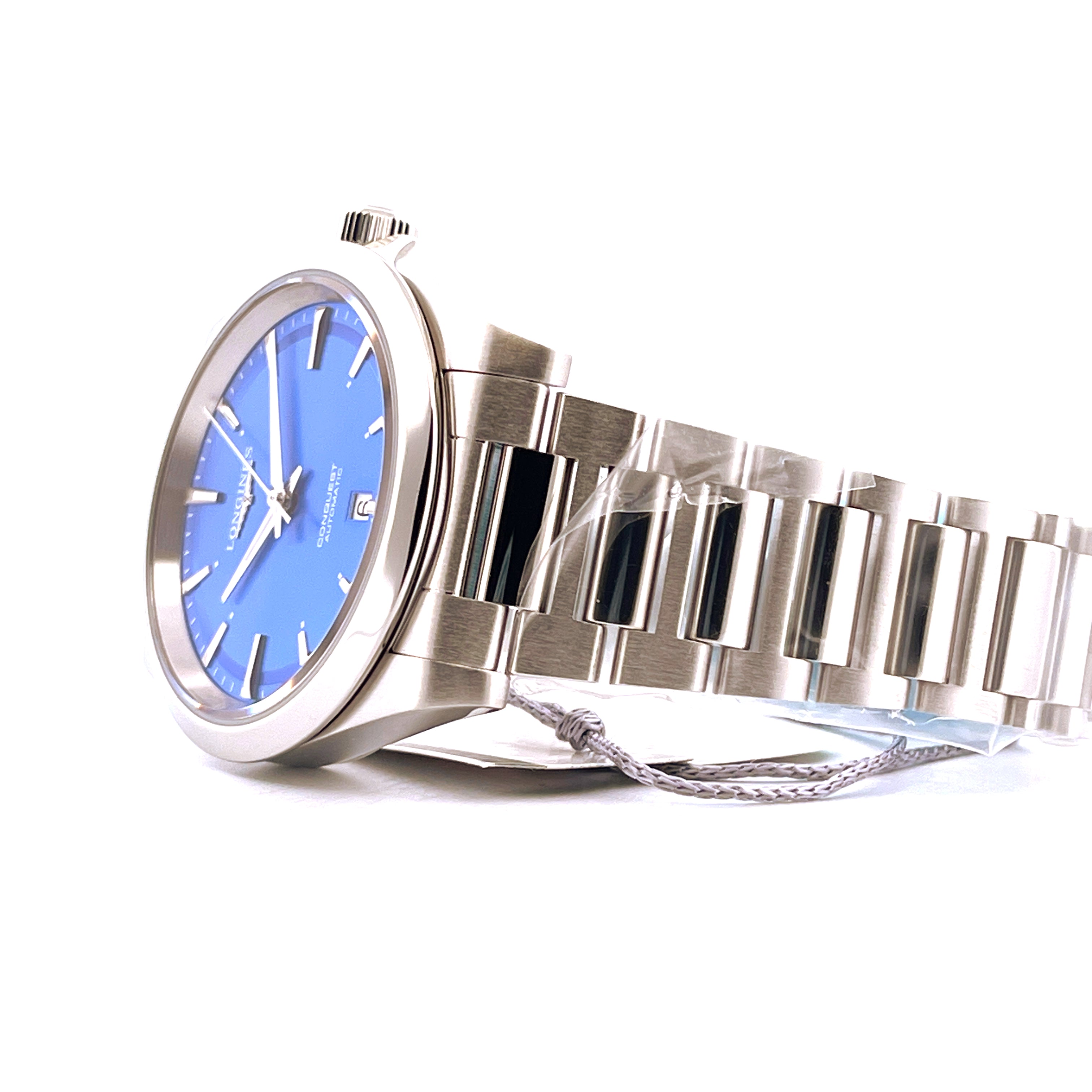 Longines Conquest SYLT EDITION 1 of 200 aus Edelstahl mit blauem Zifferblatt in Seitenansicht