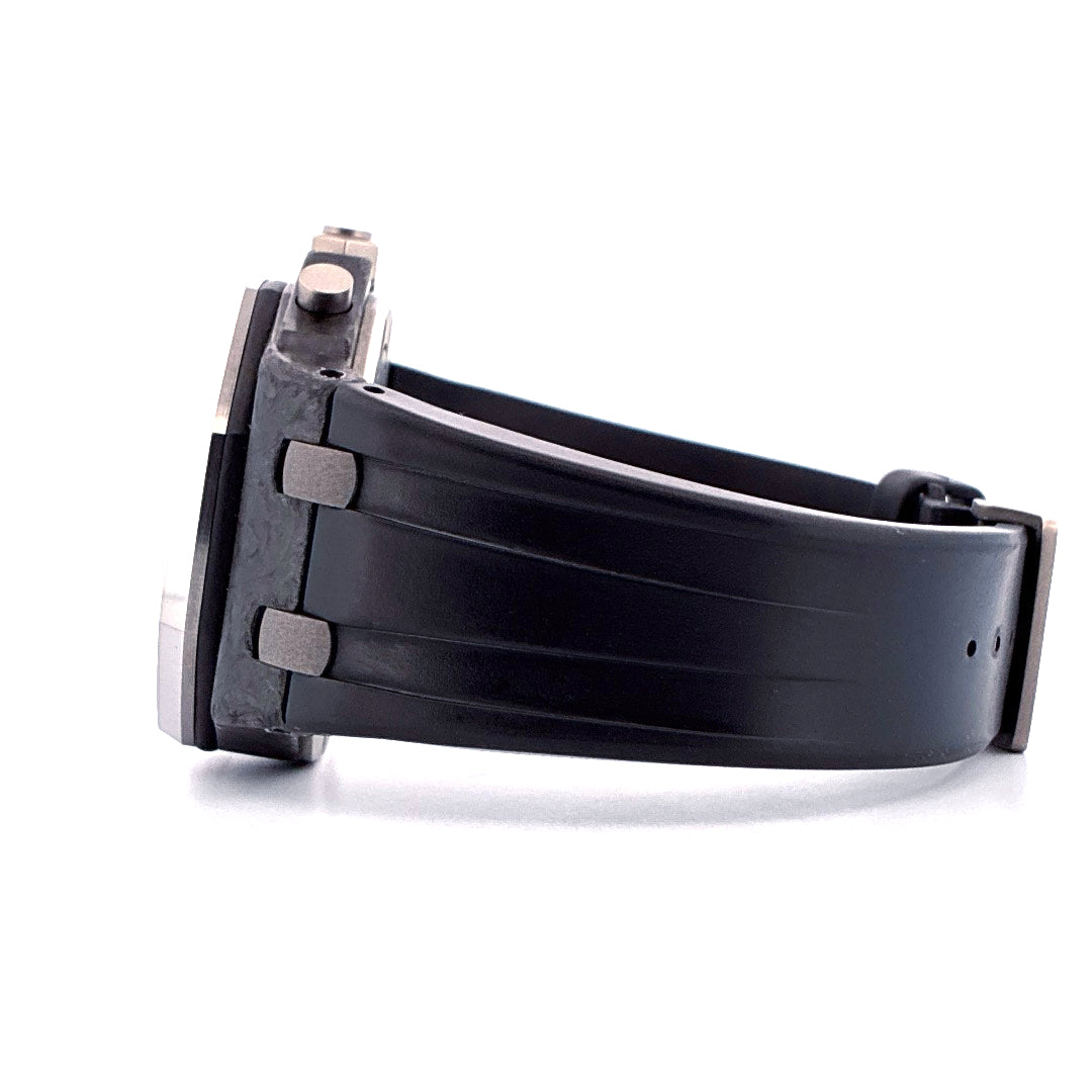 Audemars Piguet Royal Oak Offshore Jarno Trulli im Profil auf weißem Hintergrund