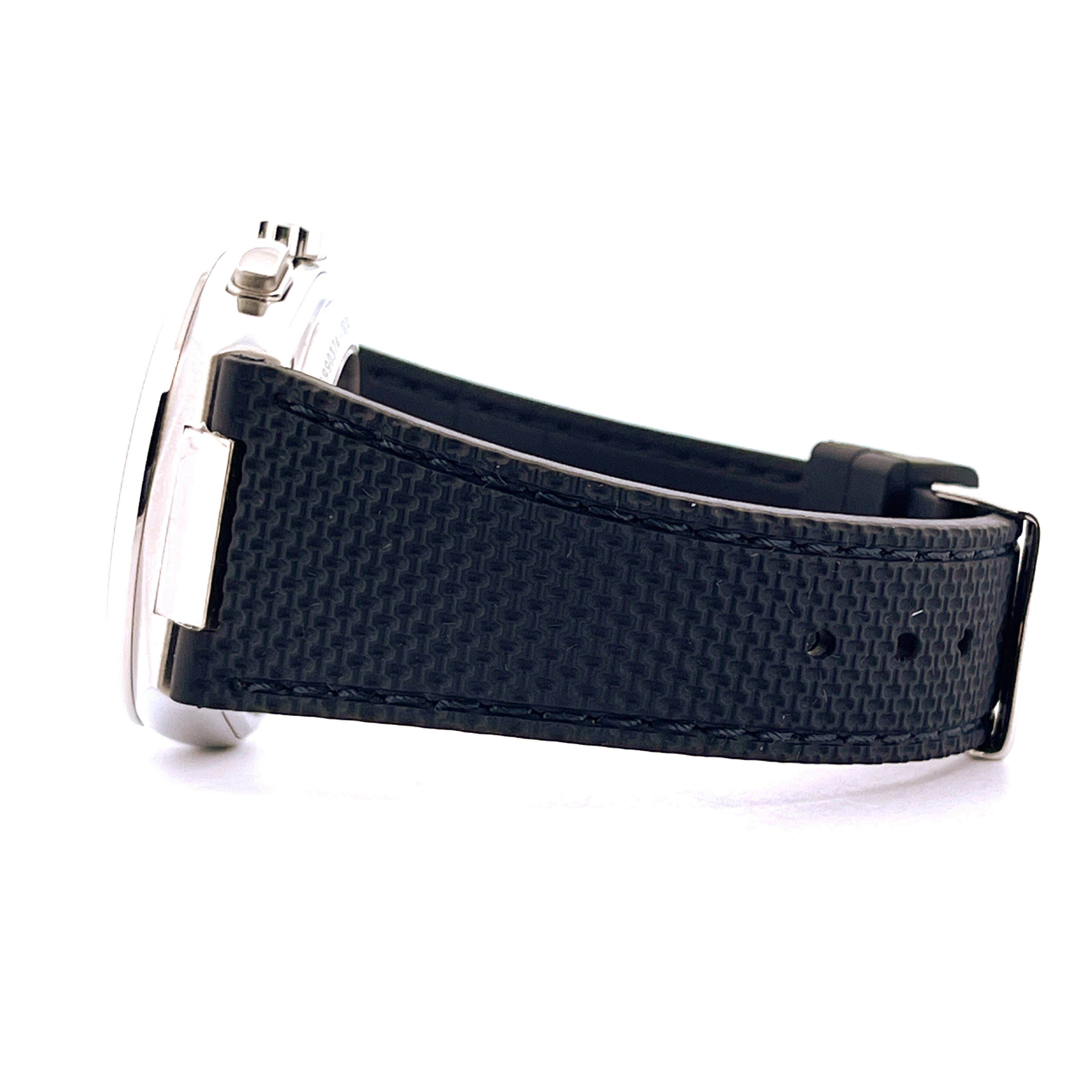 Frederique Constant Highlife Chronograph mit schwarzem Band in Seitenansicht auf weißem Hintergrund