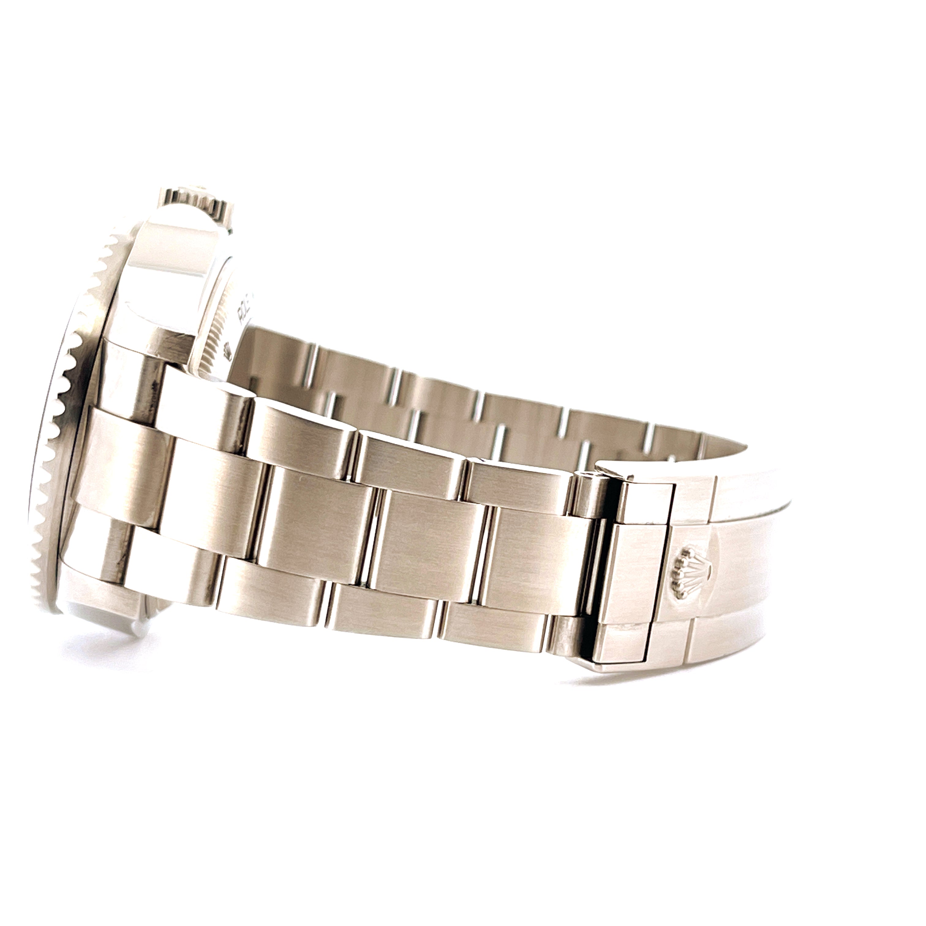 Seitenansicht einer Rolex Sea-Dweller Deepsea "James Cameron" aus Edelstahl mit Oyster-Armband und Schließe