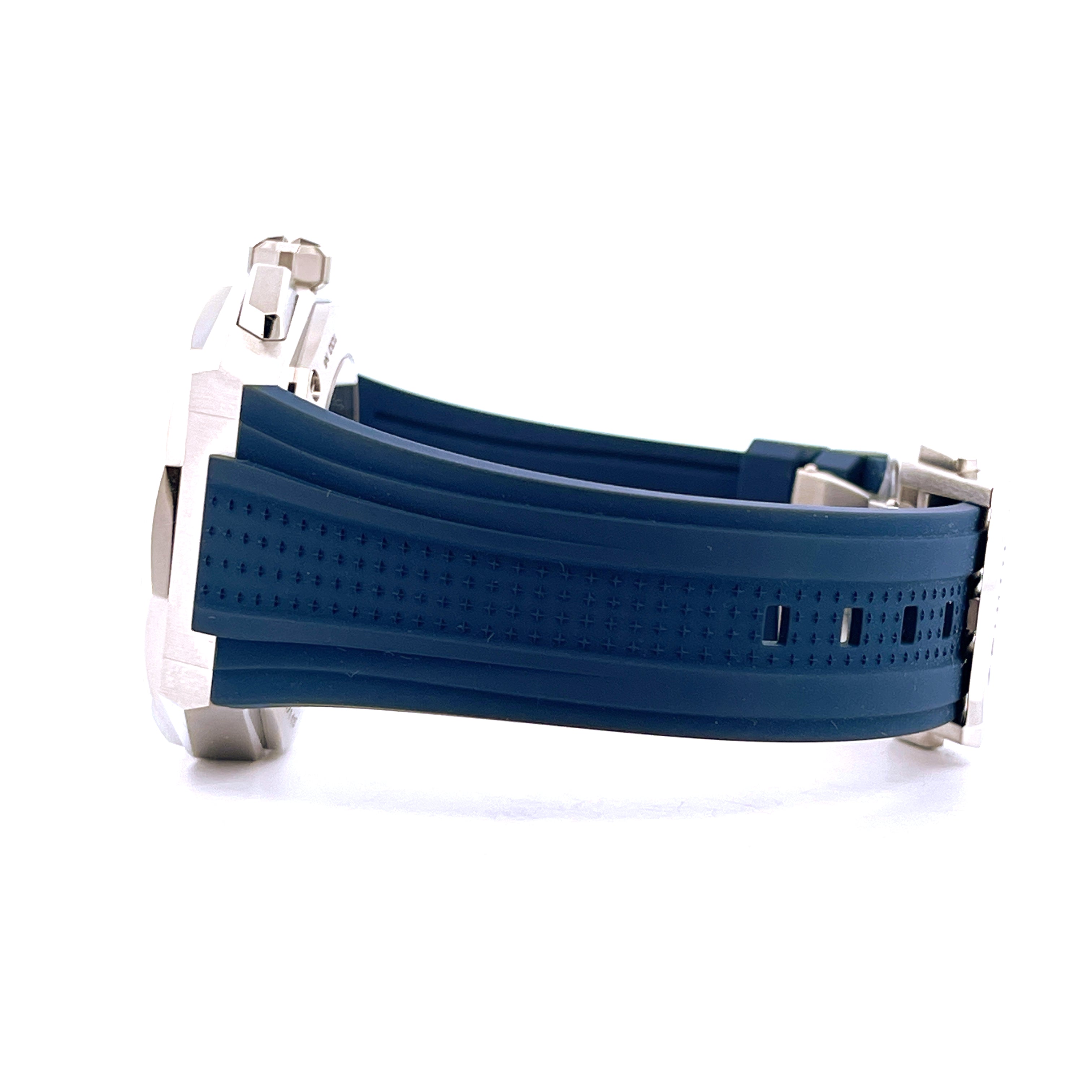 Zenith Defy Skyline Blue aus Edelstahl mit blauem Kautschukarmband in Seitenansicht