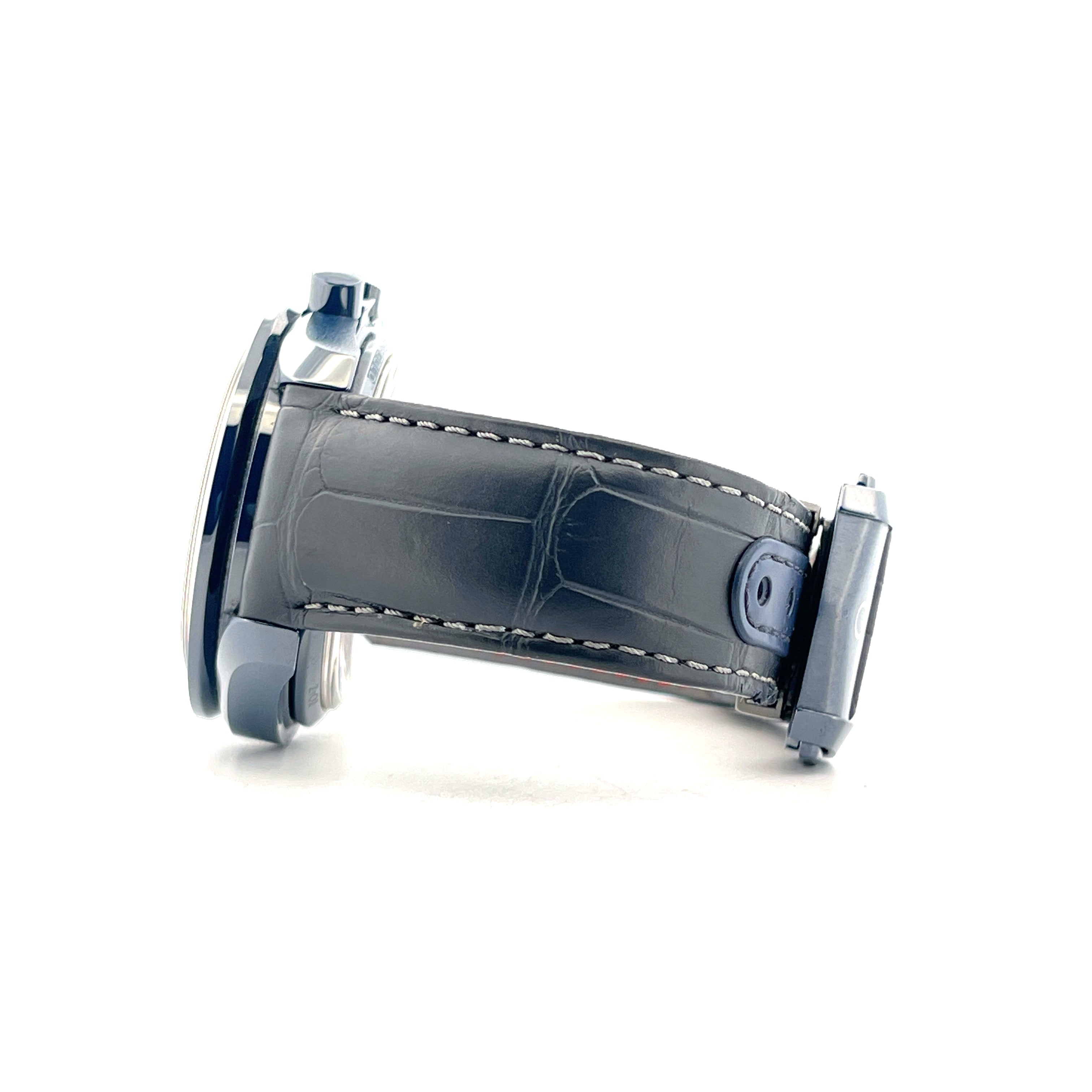 Omega Speedmaster Moonwatch Moonphase Blue Side of the Moon Keramik Armband im Detail